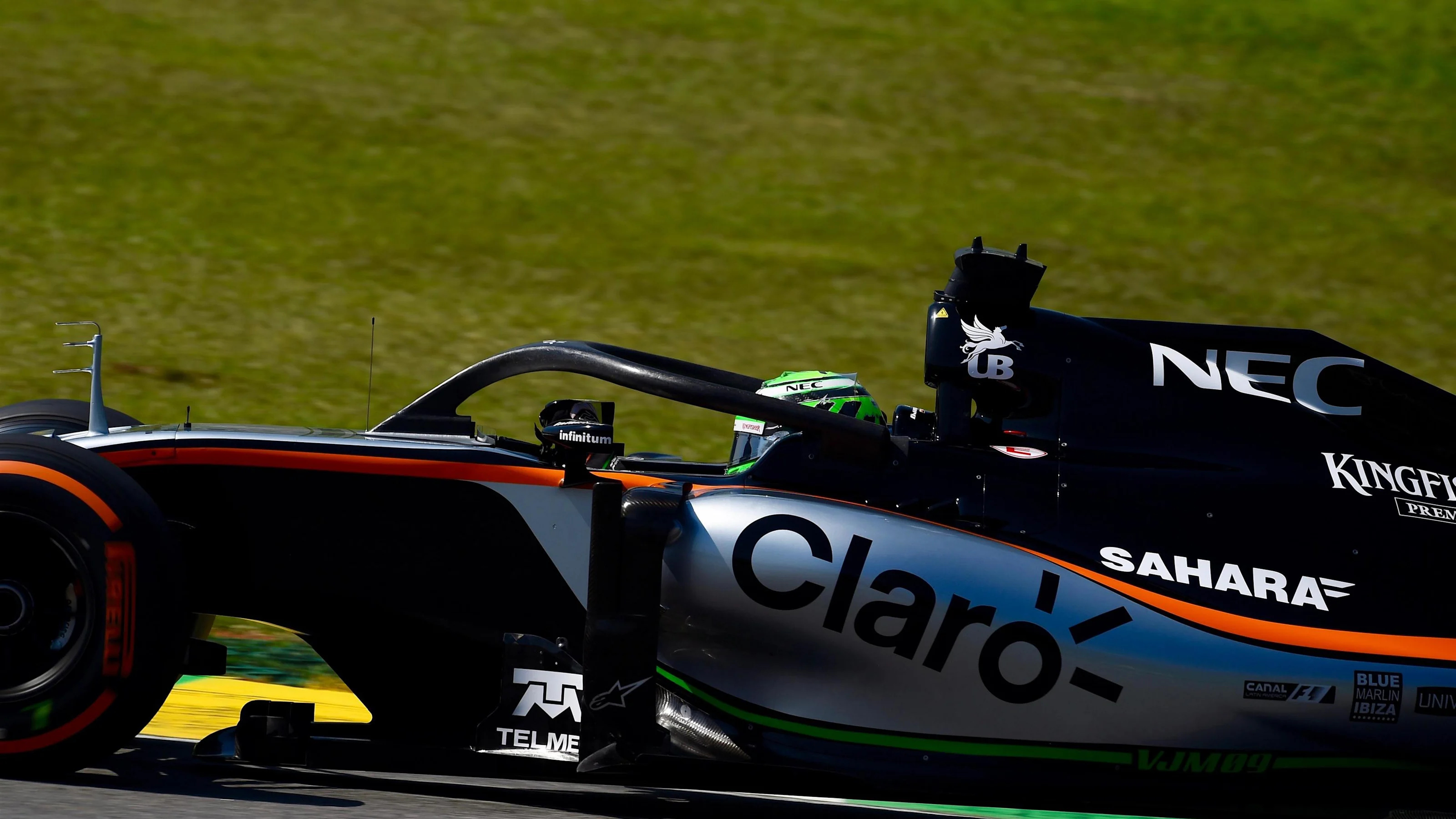 Nico Hulkenberg (GER) Force India VJM09 with halo at Formula One World Championship, Rd20,