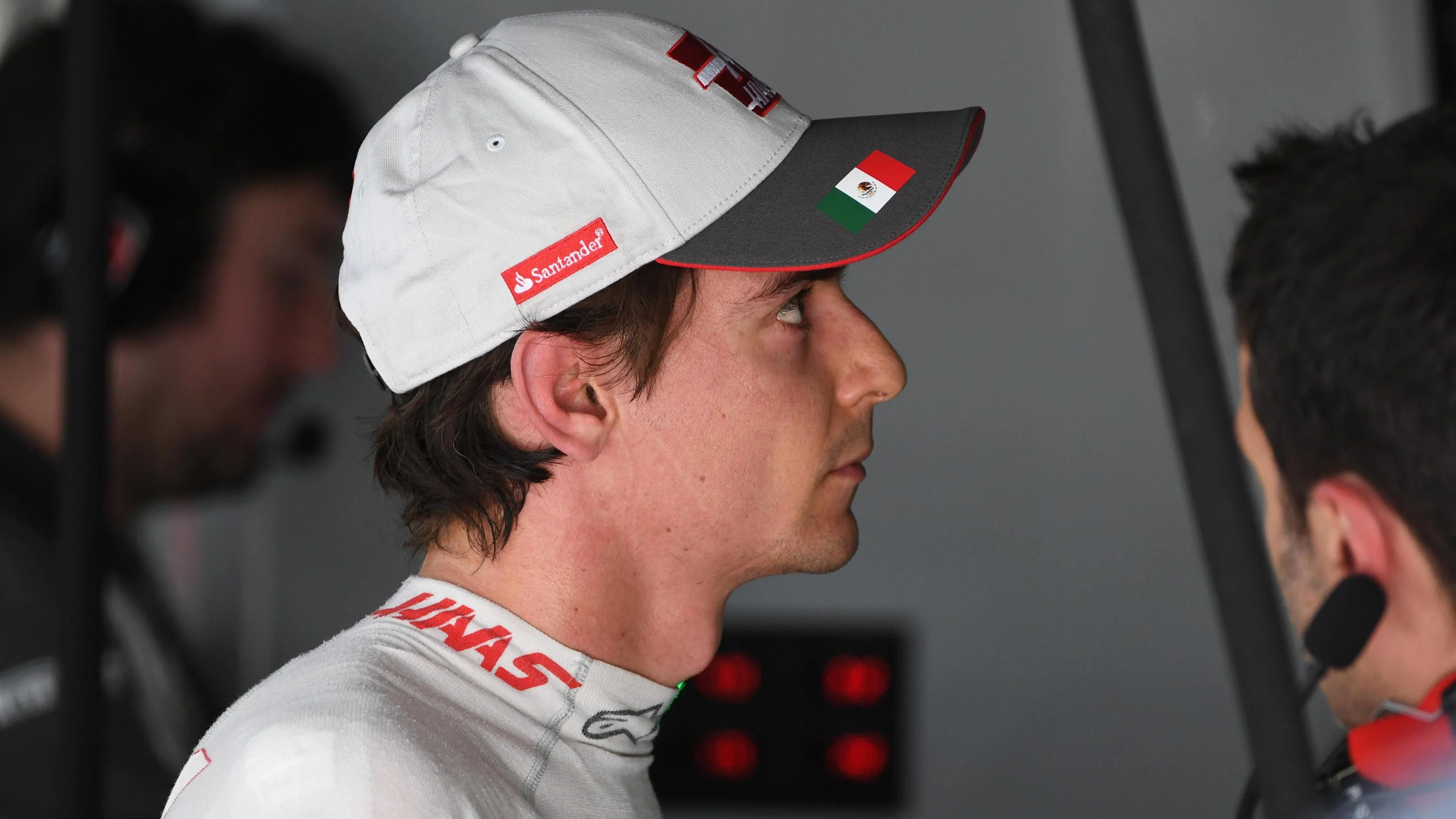 Esteban Gutierrez (MEX) Haas F1 at Formula One World Championship, Rd20, Brazilian Grand Prix,