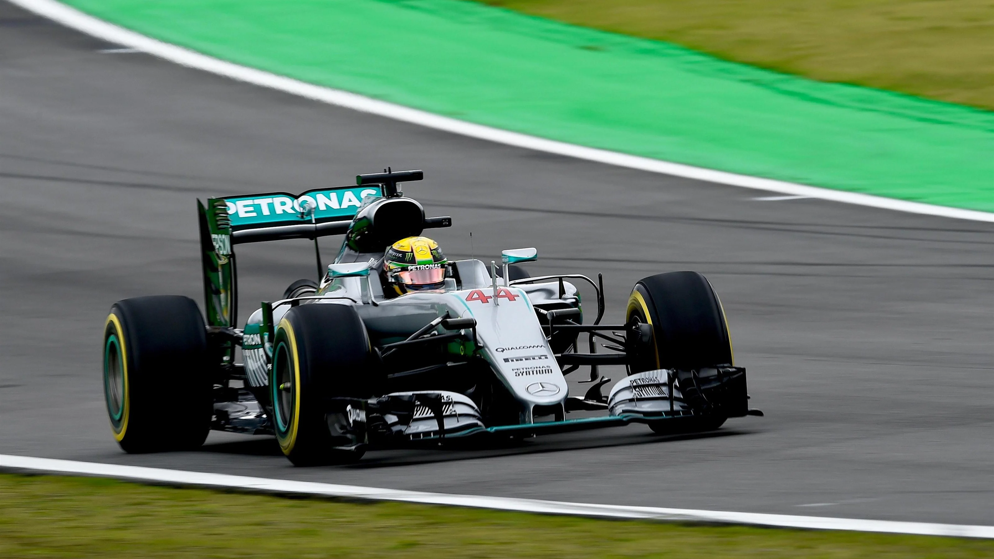Lewis Hamilton (GBR) Mercedes-Benz F1 W07 Hybrid at Formula One World Championship, Rd20, Brazilian