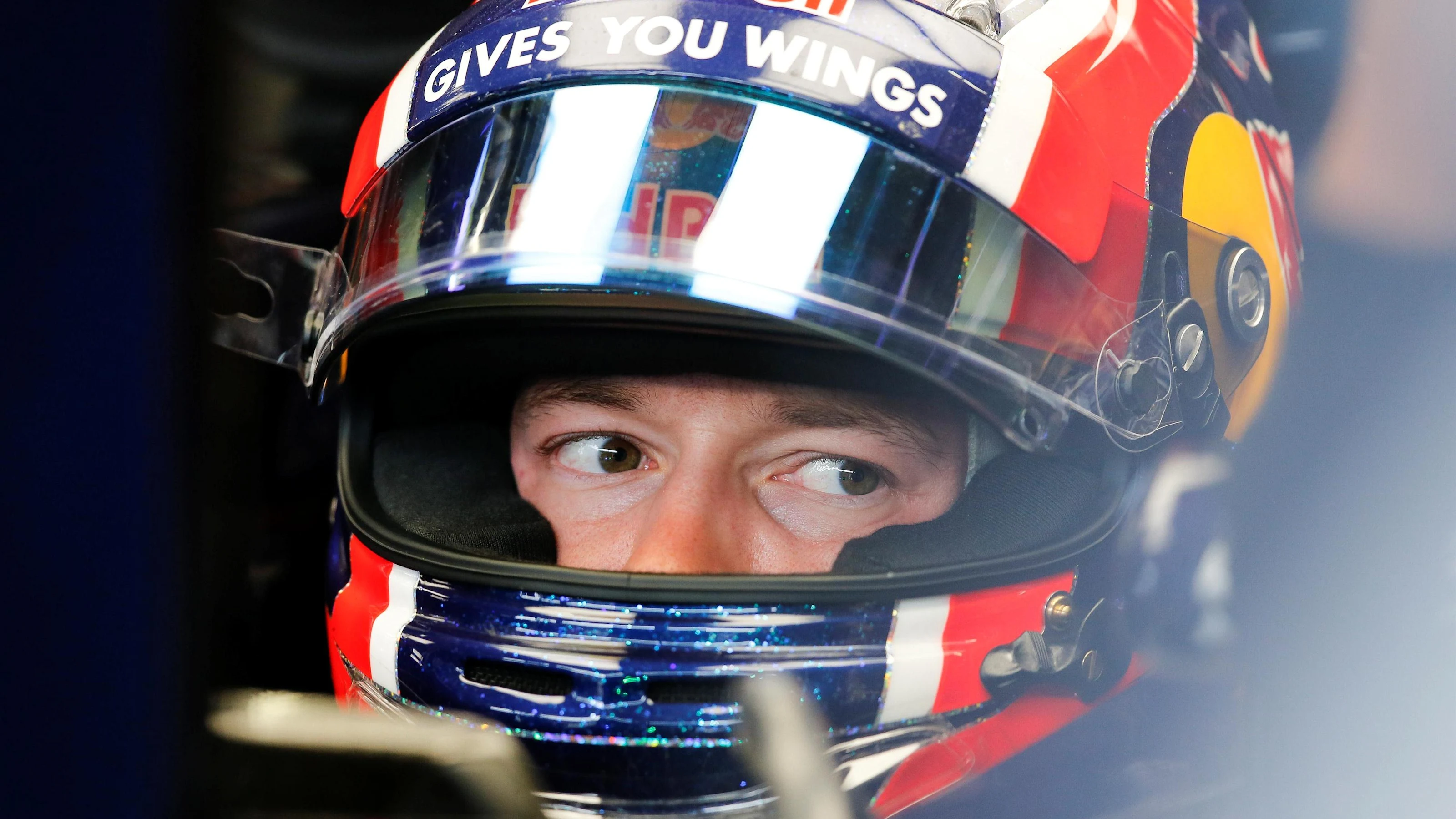 Daniil Kvyat (RUS) Scuderia Toro Rosso at Formula One World Championship, Rd20, Brazilian Grand