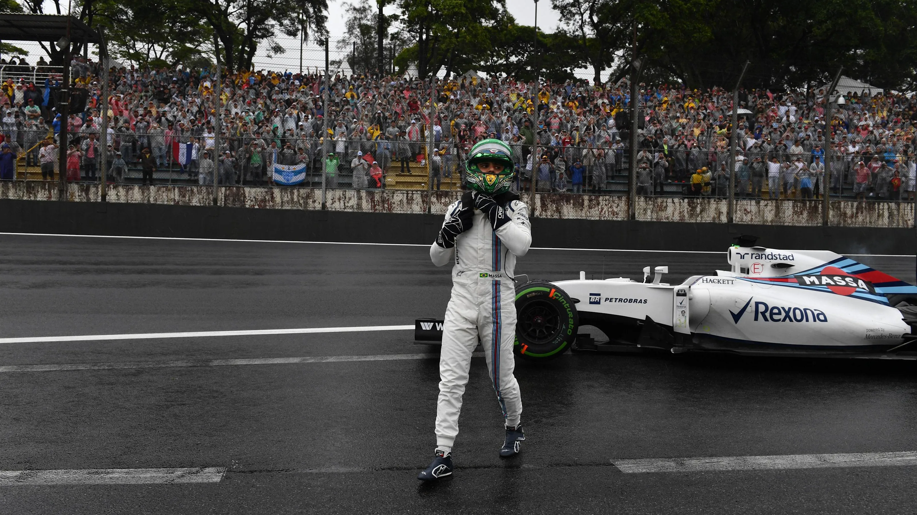 Race retiree Felipe Massa (BRA) Williams FW38 crashed out of the race at Formula One World