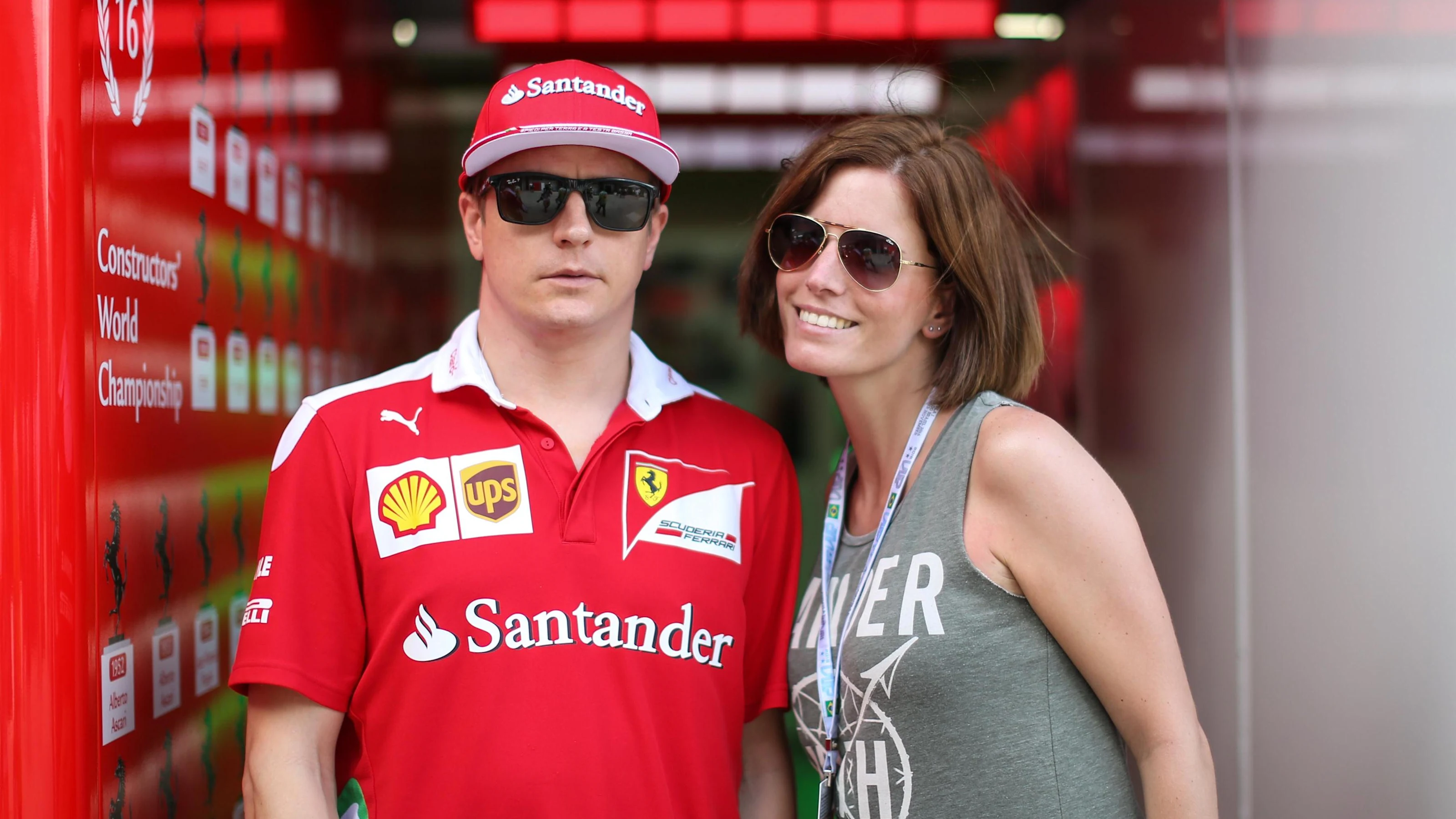 Kimi Raikkonen (FIN) Ferrari and fan at Formula One World Championship, Rd20, Brazilian Grand Prix,