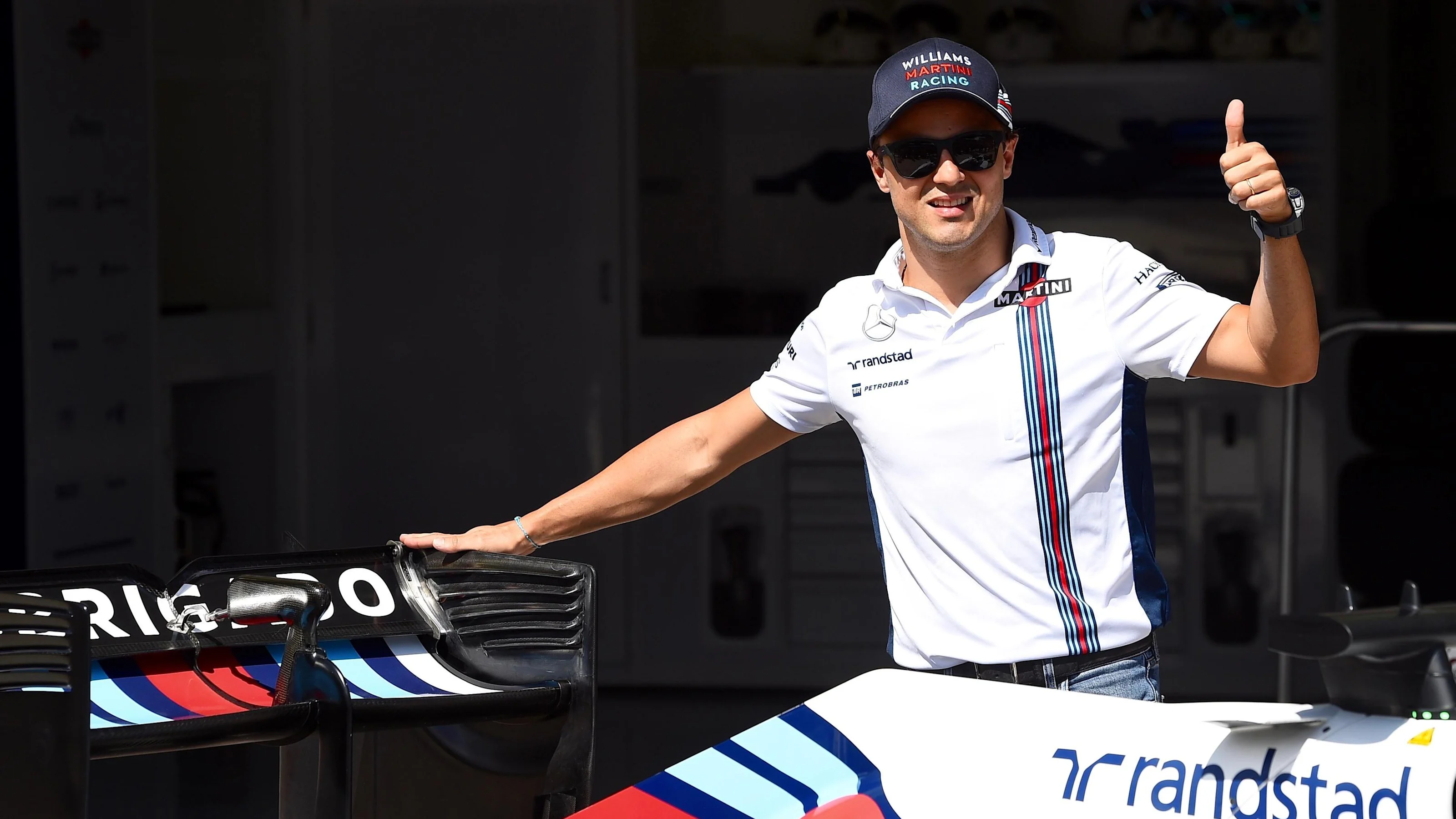 Felipe Massa (BRA) Williams celebrates his final Brazilian Grand Prix at Formula One World