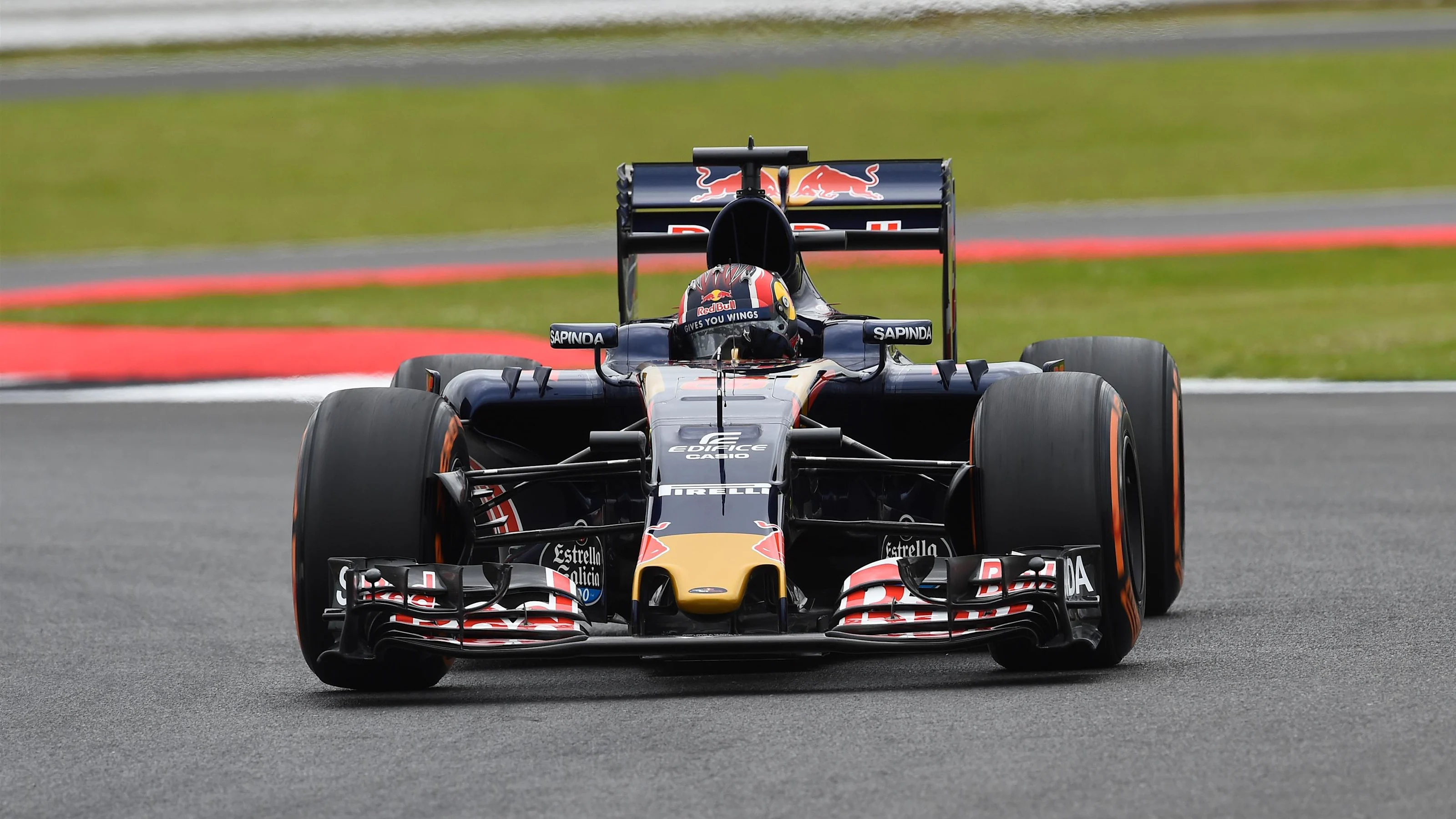 Daniil Kvyat (RUS) Scuderia Toro Rosso STR11 at Formula One World Championship, Rd10, British Grand