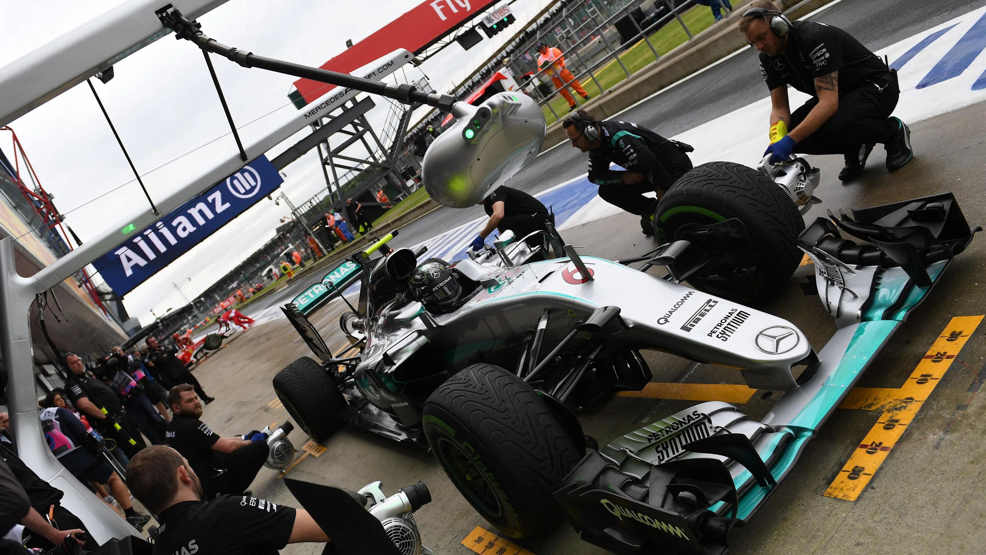 Nico Rosberg (GER) Mercedes-Benz F1 W07 Hybrid at Formula One World Championship, Rd10, British