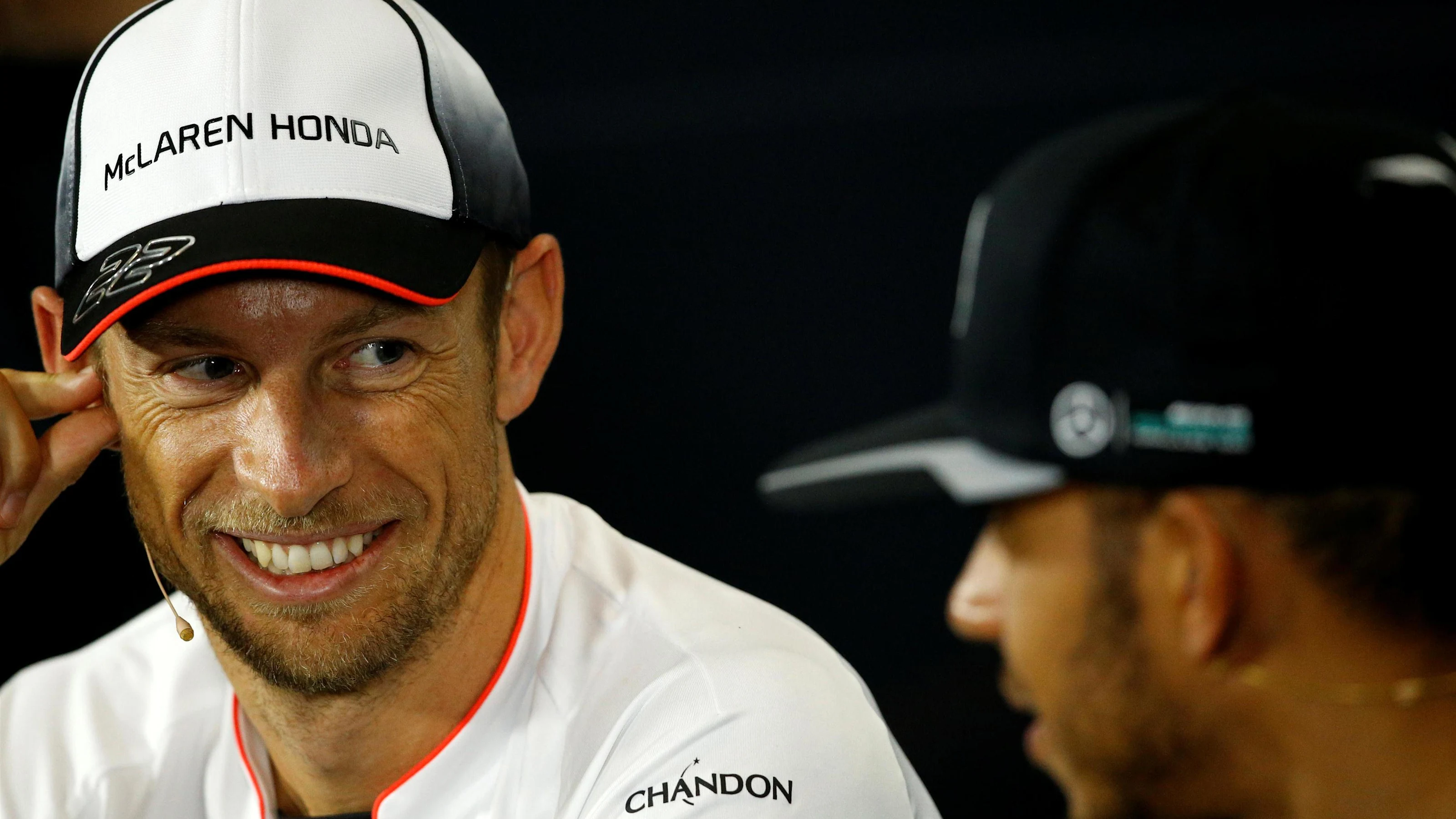 Jenson Button (GBR) McLaren and Lewis Hamilton (GBR) Mercedes AMG F1 in the Press Conference at