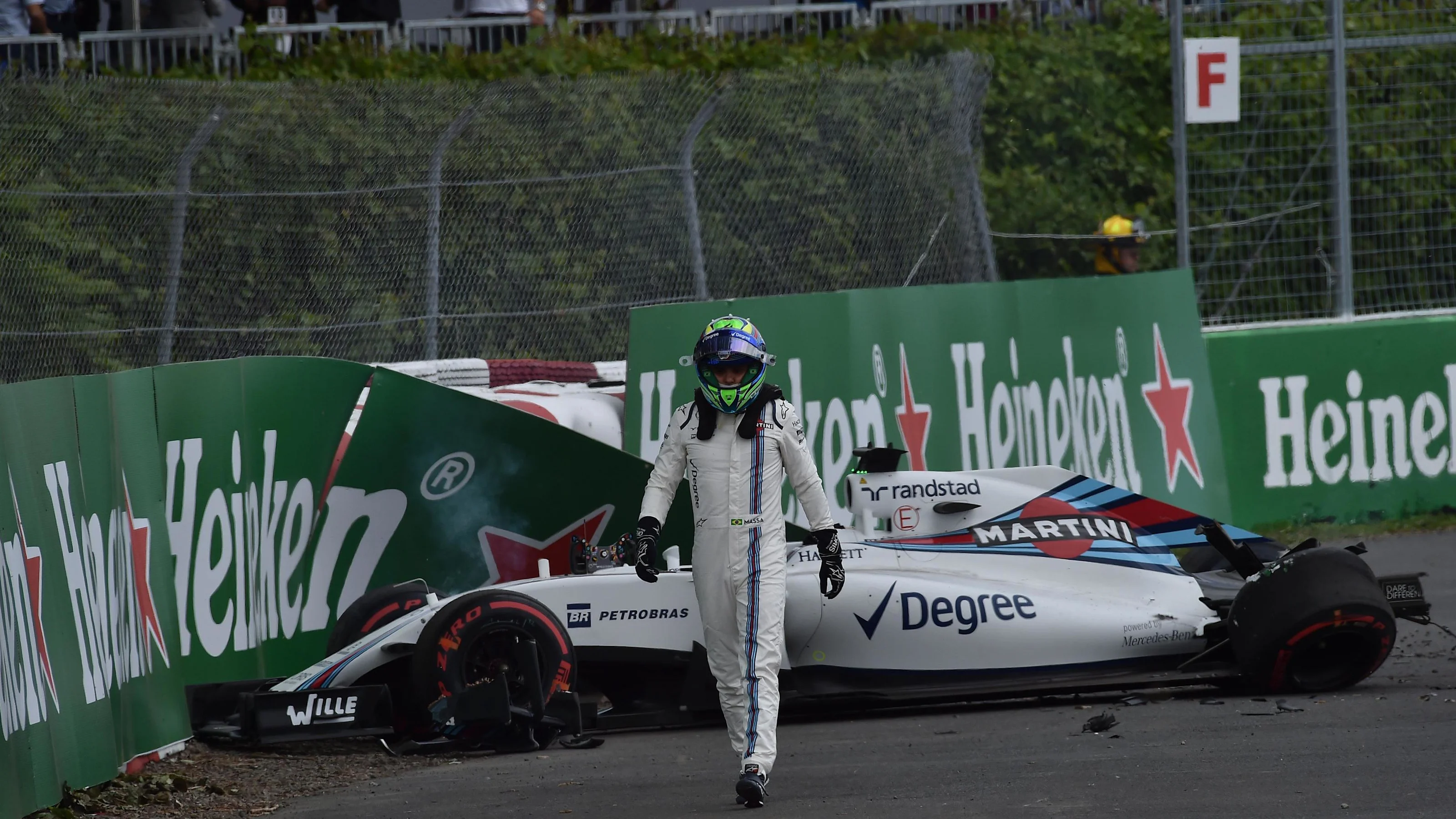 Felipe Massa (BRA) Williams FW38 crashed in FP1 at Formula One World Championship, Rd7, Canadian