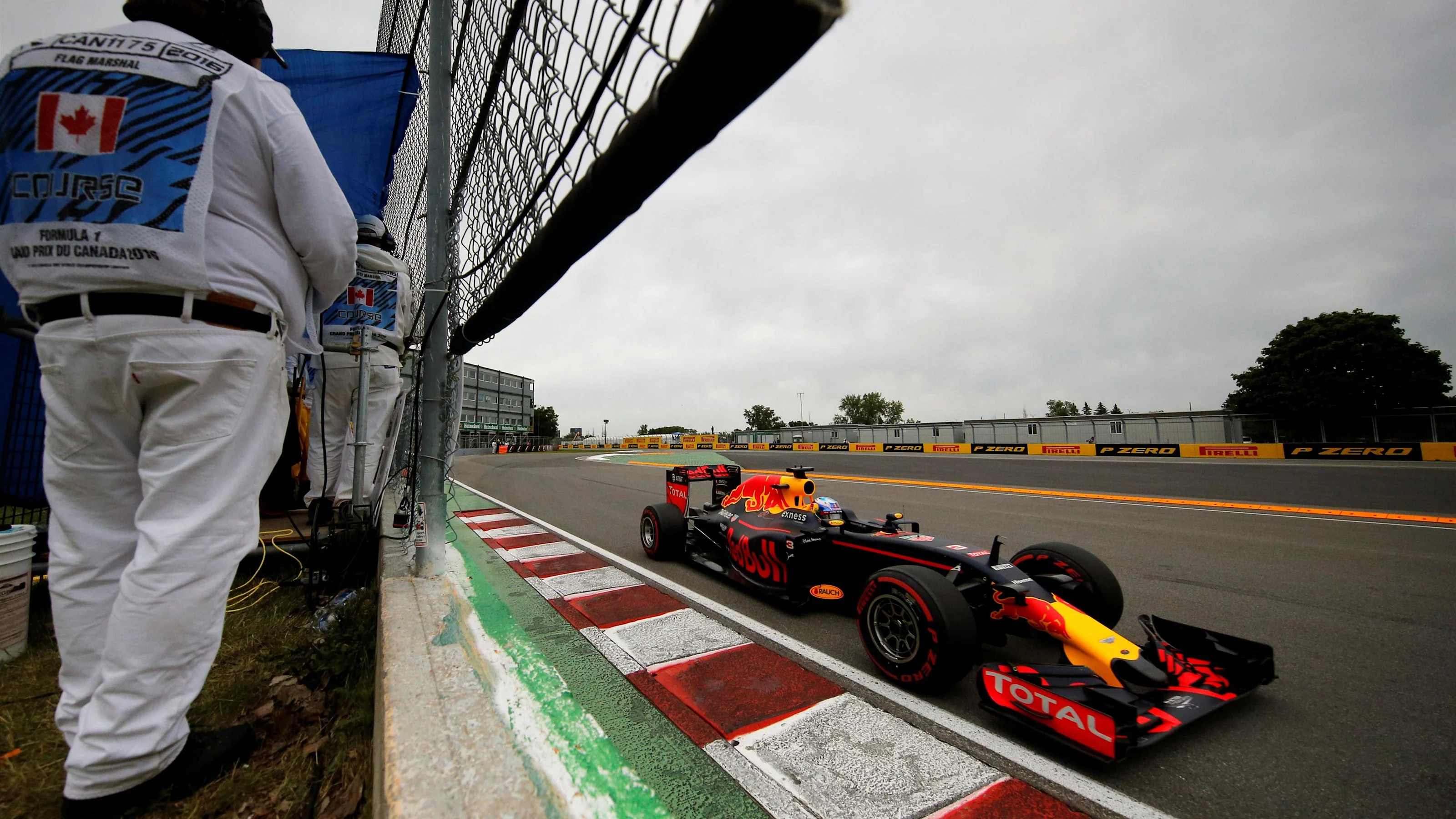 Daniel Ricciardo (AUS) Red Bull Racing RB12 at Formula One World Championship, Rd7, Canadian Grand
