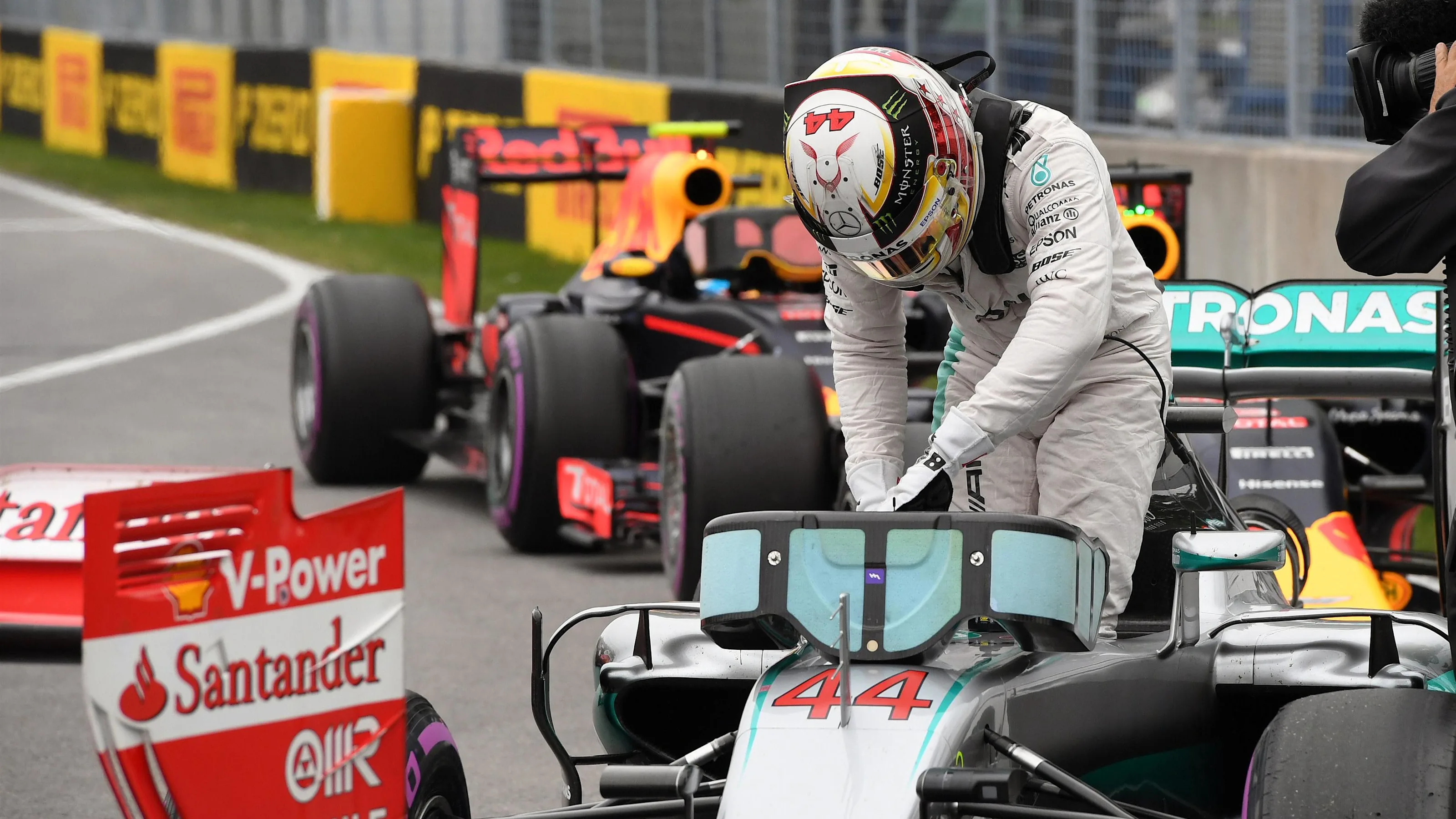 Pole sitter Lewis Hamilton (GBR) Mercedes-Benz F1 W07 Hybrid in parc ferme at Formula One World