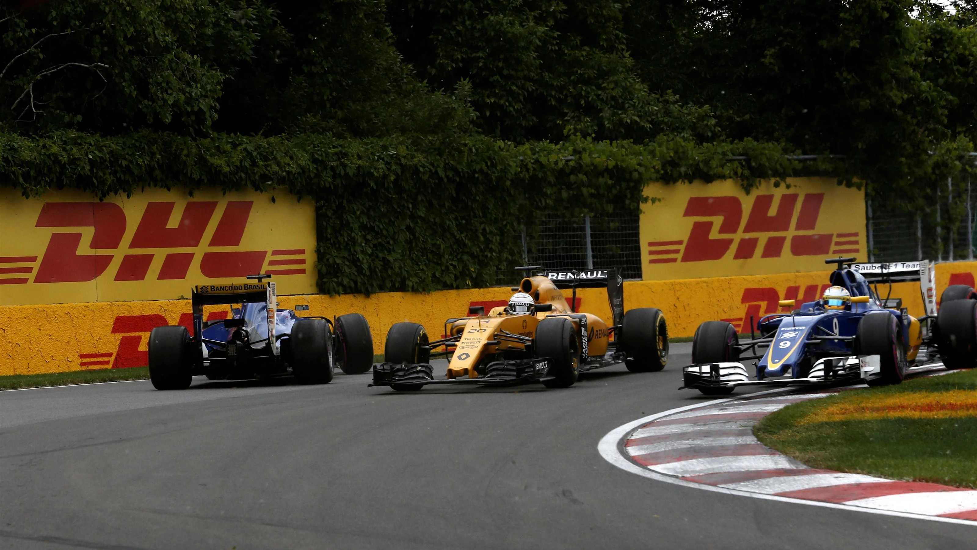 Felipe Nasr (BRA) Sauber C35 spins at the start of the race at Formula One World Championship, Rd7,