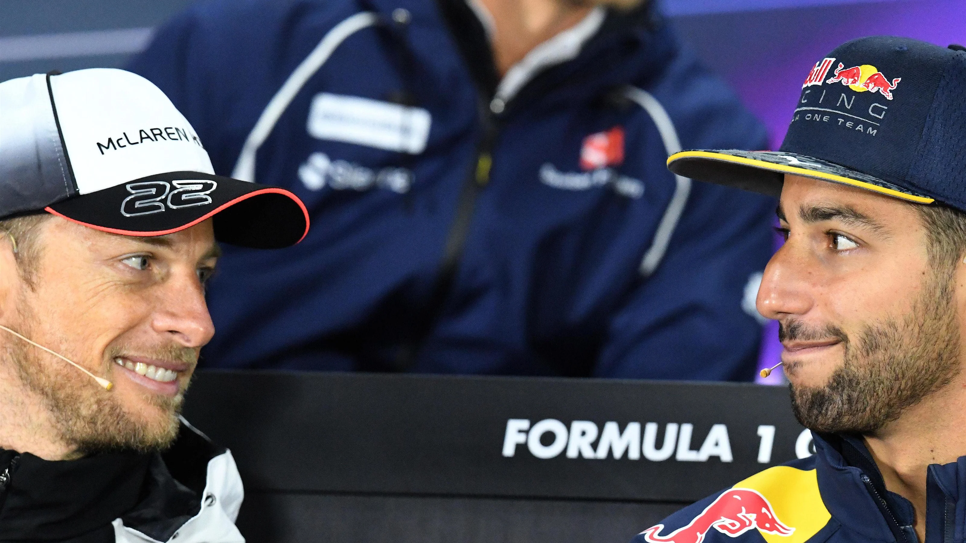 Jenson Button (GBR) McLaren and Daniel Ricciardo (AUS) Red Bull Racing at Formula One World