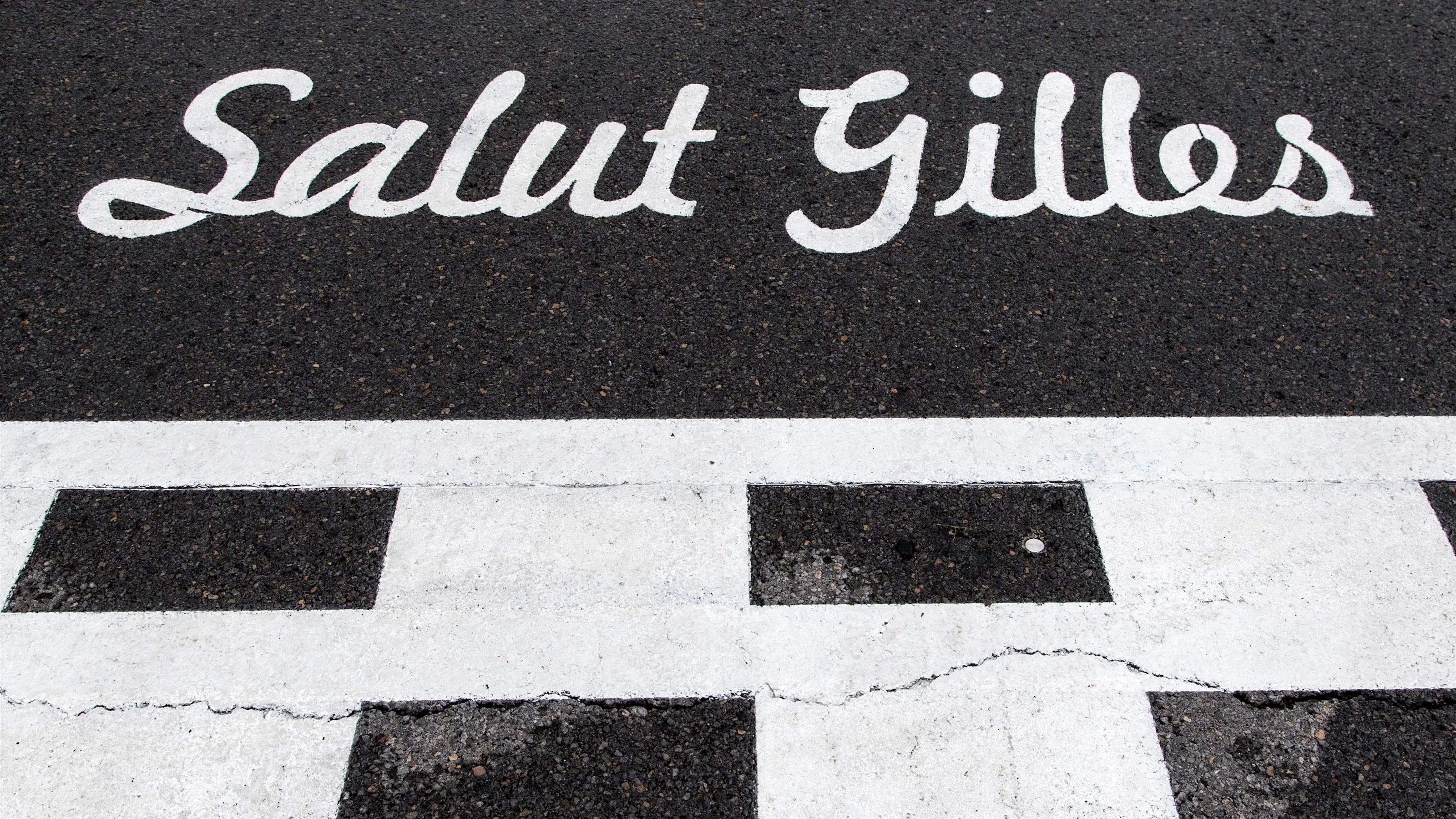Salut Gilles on the grid at Formula One World Championship, Rd7, Canadian Grand Prix, Preparations,