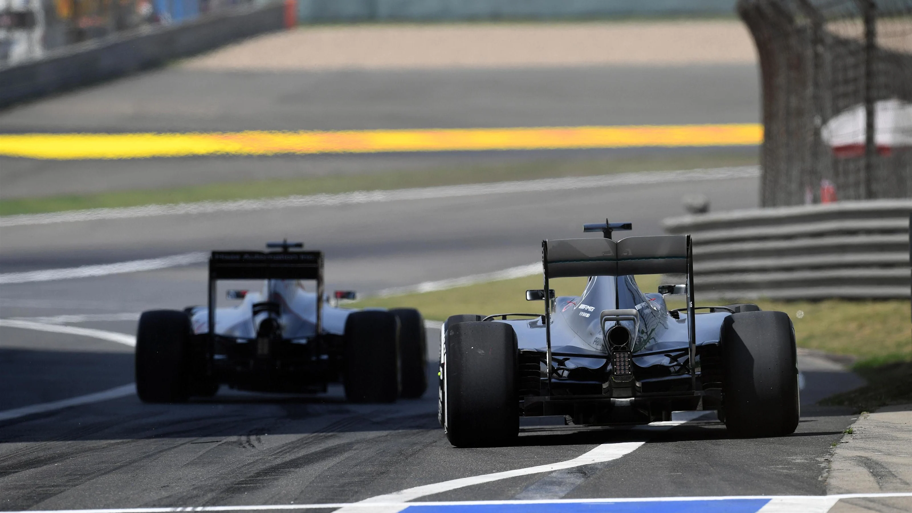 Nico Rosberg (GER) Mercedes-Benz F1 W07 Hybrid at Formula One World Championship, Rd3, Chinese