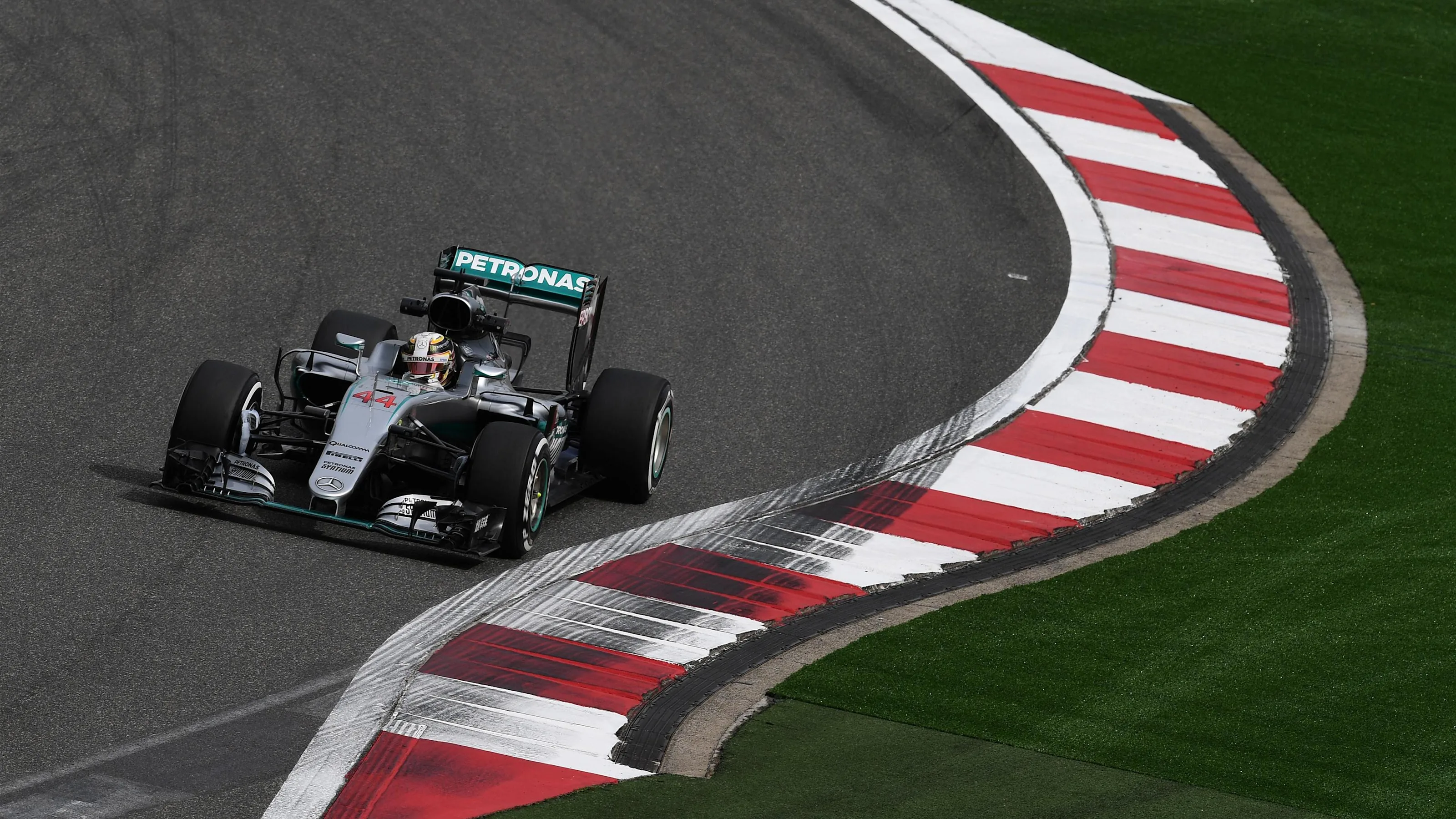 Lewis Hamilton (GBR) Mercedes-Benz F1 W07 Hybrid at Formula One World Championship, Rd3, Chinese