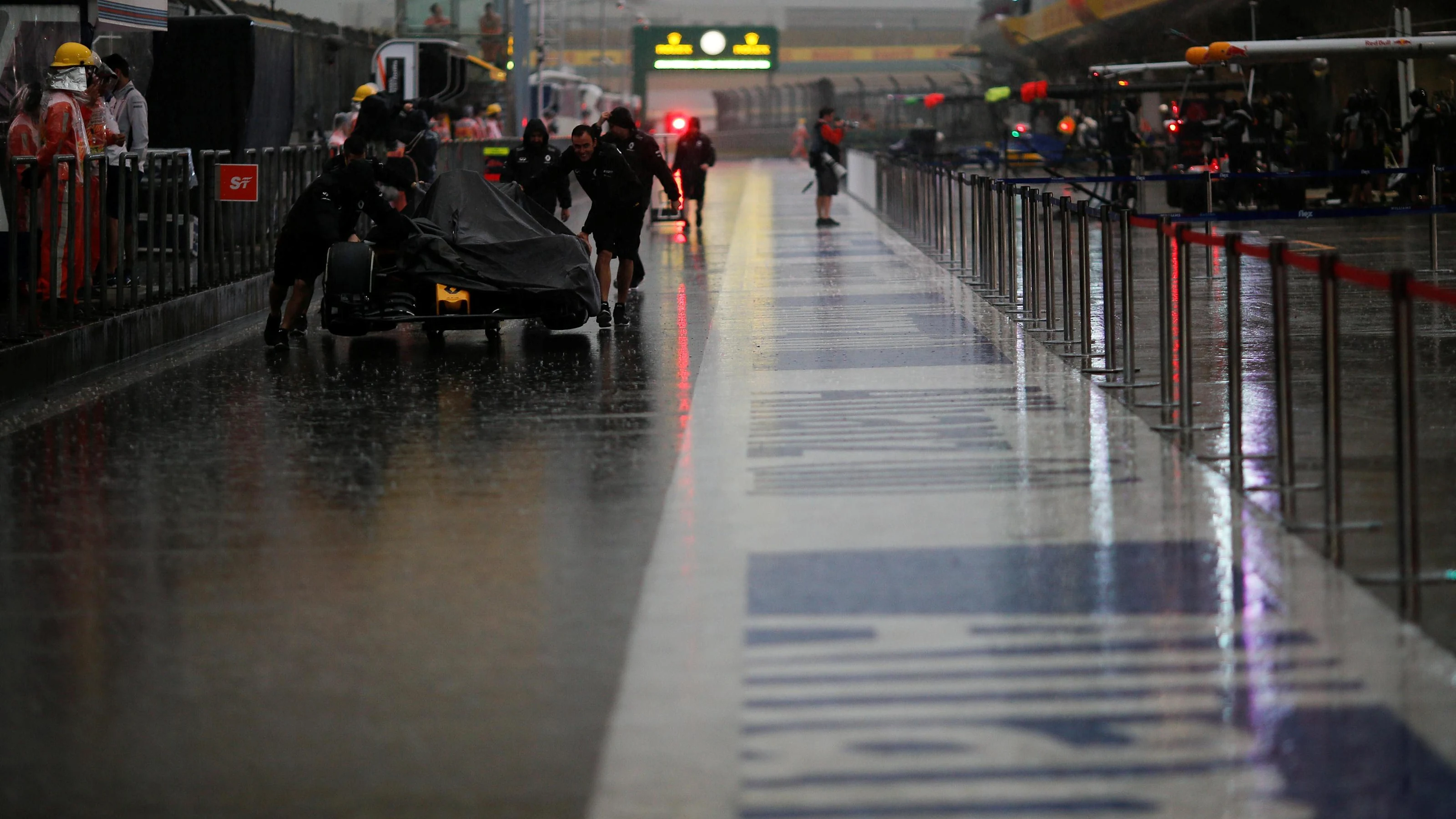 Wet pit lane at Formula One World Championship, Rd3, Chinese Grand Prix, Qualifying, Shanghai,