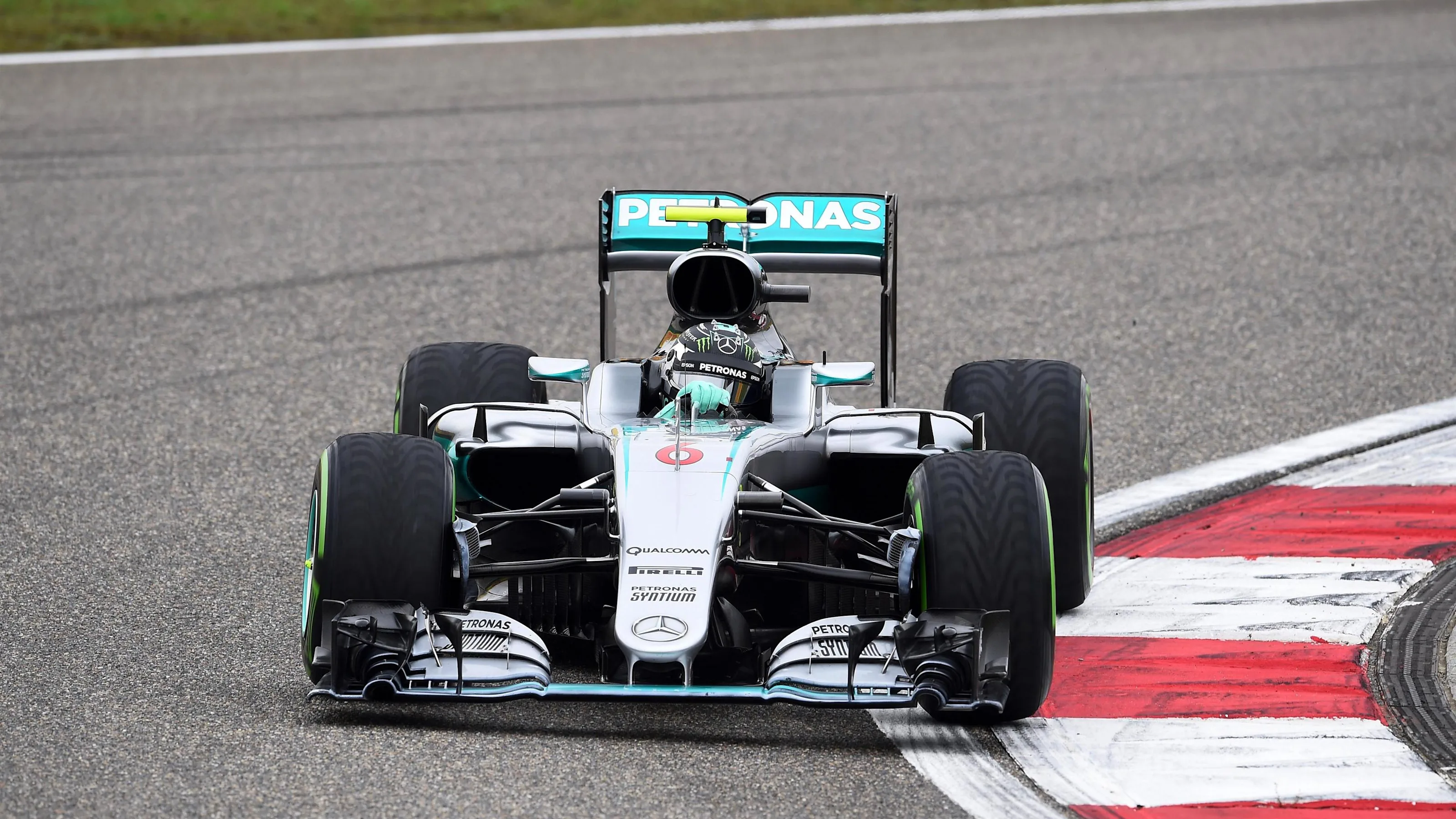 Nico Rosberg (GER) Mercedes-Benz F1 W07 Hybrid at Formula One World Championship, Rd3, Chinese