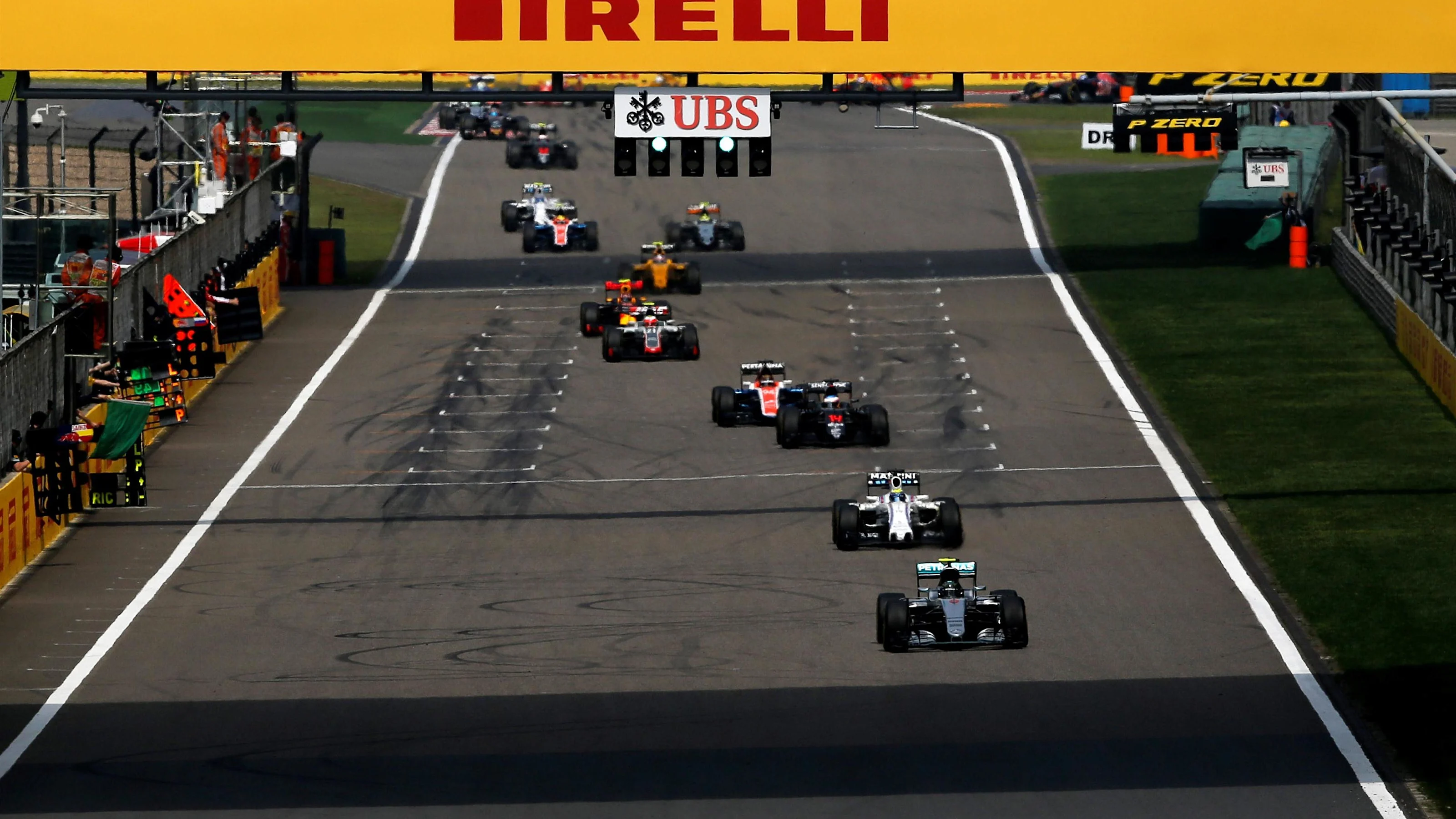 Nico Rosberg (GER) Mercedes-Benz F1 W07 Hybrid at Formula One World Championship, Rd3, Chinese