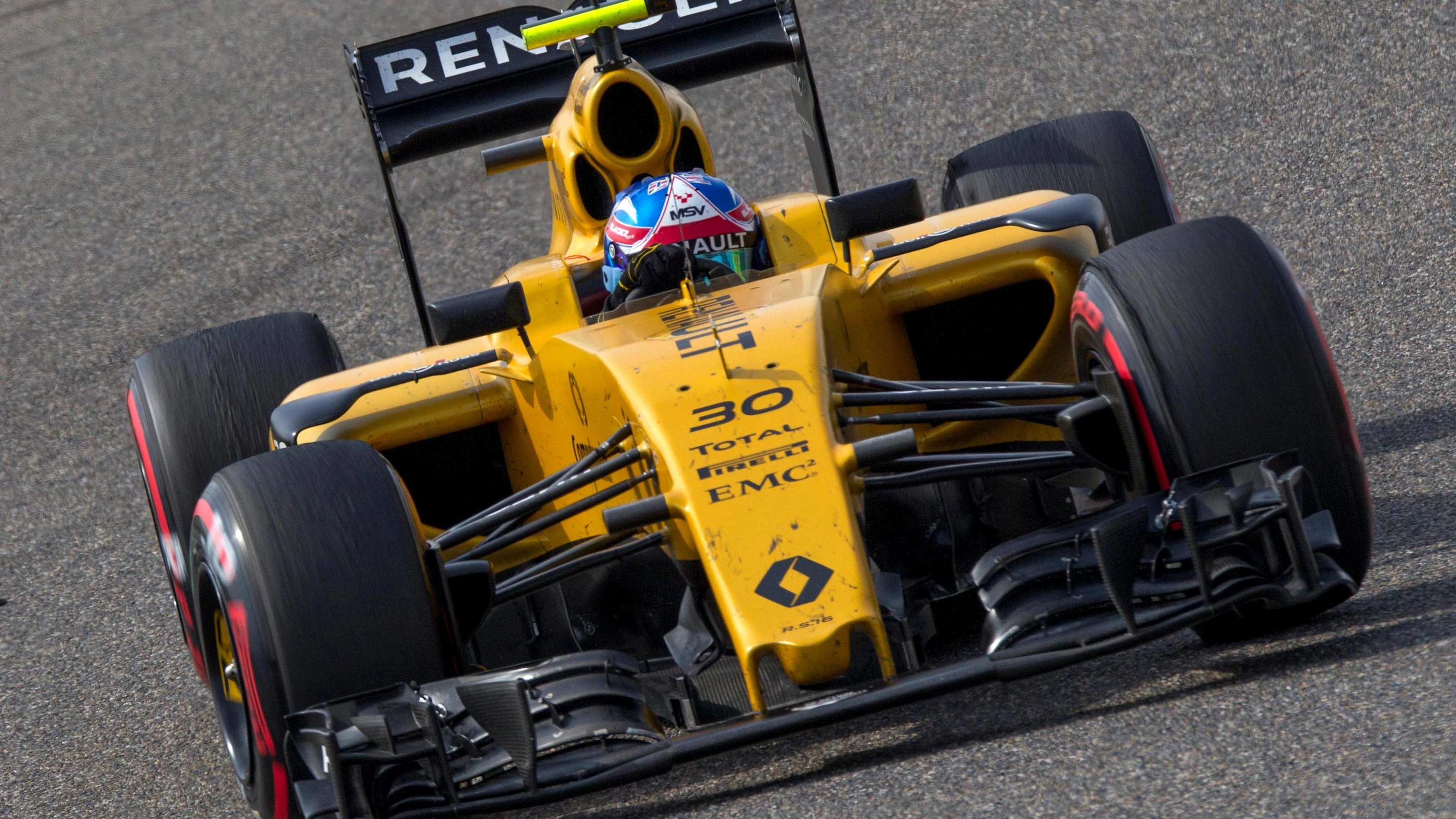 Jolyon Palmer (GBR) Renault Sport F1 Team RS16 at Formula One World Championship, Rd3, Chinese