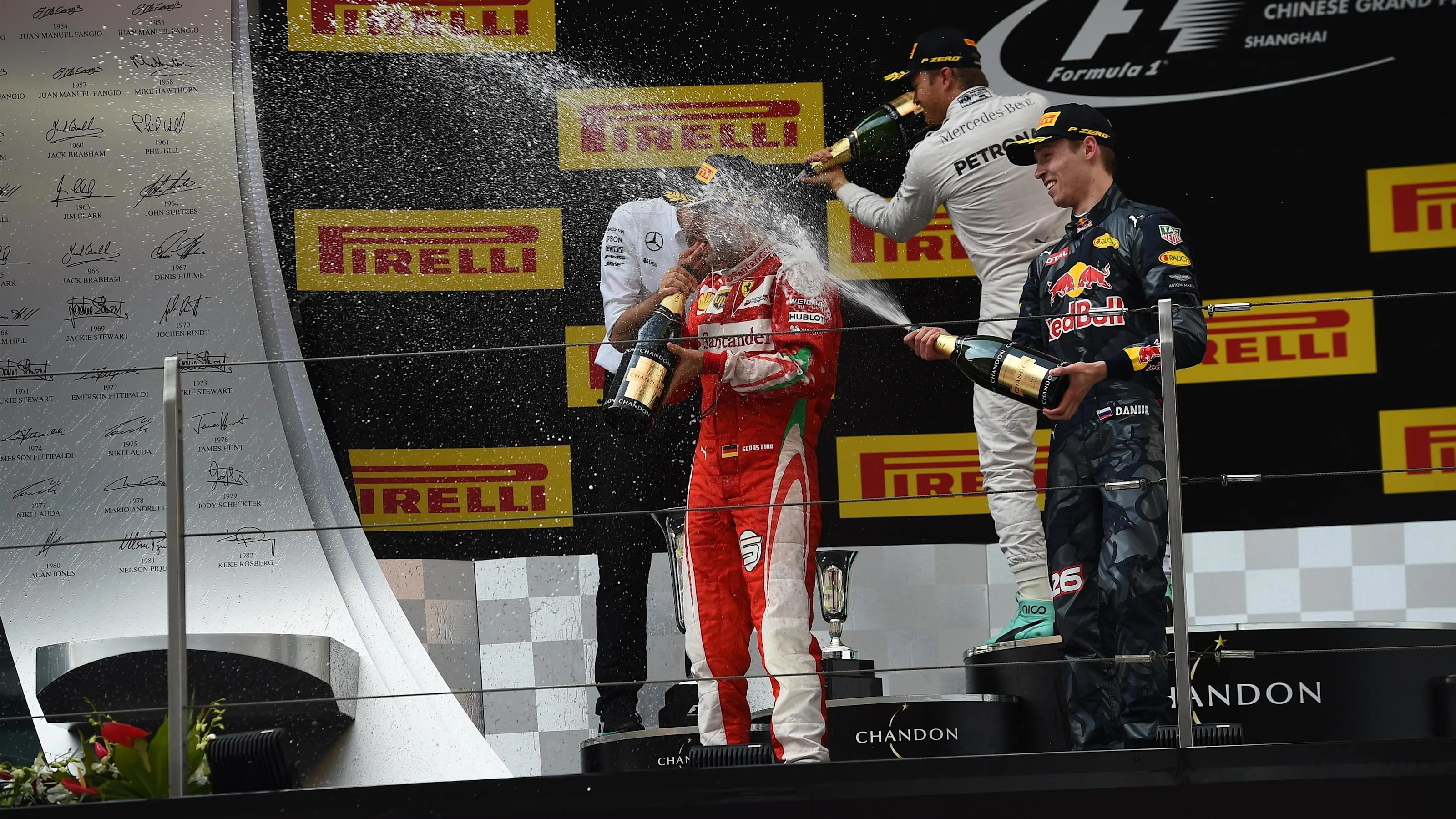 Tony Ross (GBR) Mercedes AMG F1 Race Engineer, Nico Rosberg (GER) Mercedes AMG F1, Sebastian Vettel