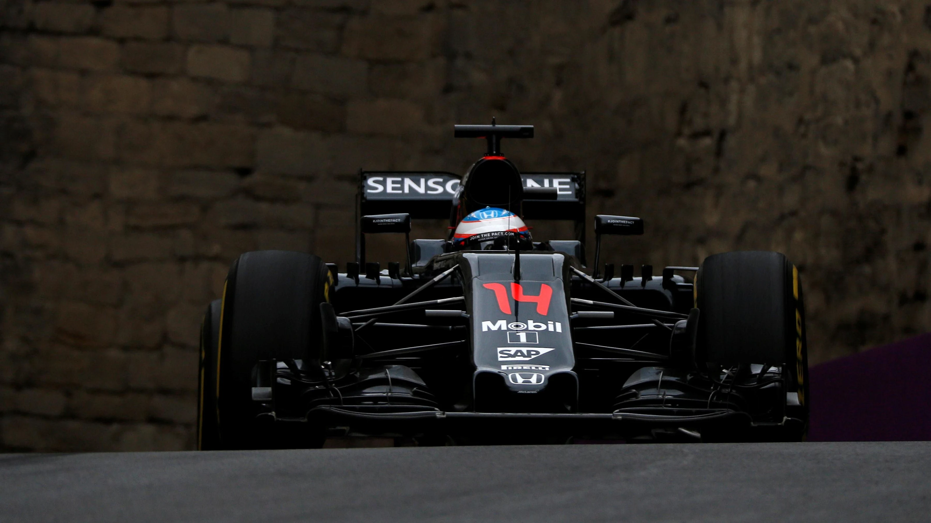 Fernando Alonso (ESP) McLaren MP4-31 at Formula One World Championship, Rd8, European Grand Prix,