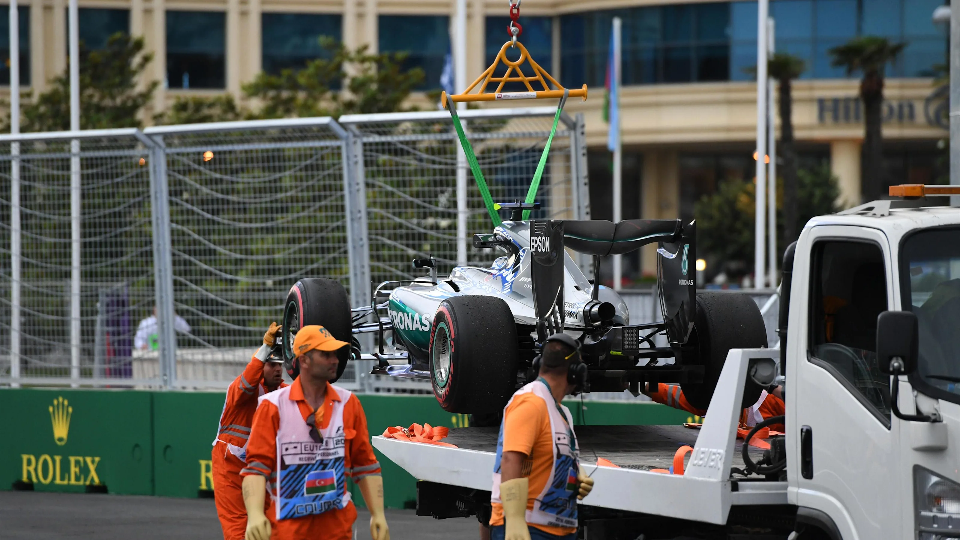 The car of Nico Rosberg (GER) Mercedes-Benz F1 W07 Hybrid is recovered after stopping on track in