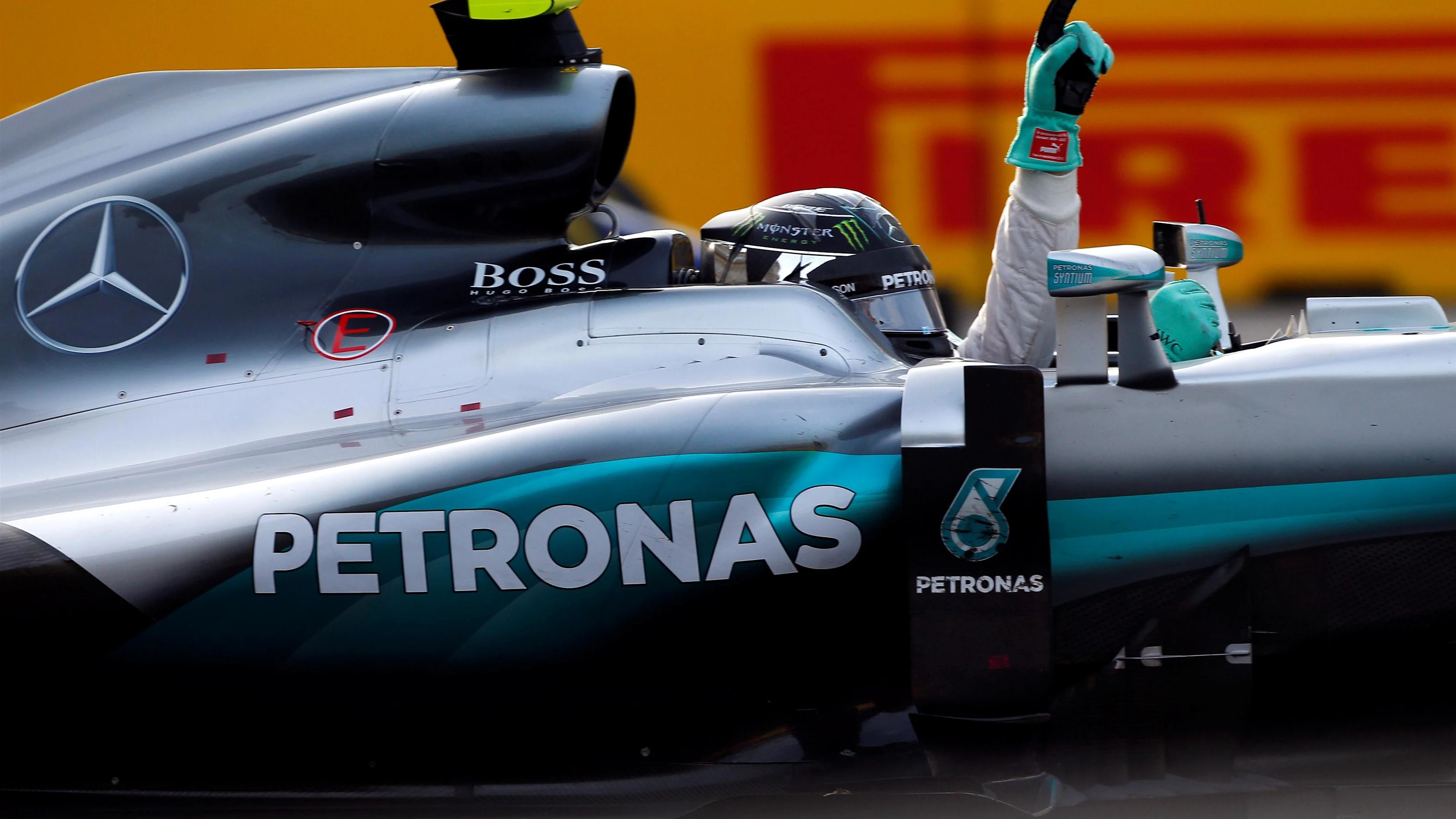 Race winner Nico Rosberg (GER) Mercedes-Benz F1 W07 Hybrid celebrates at the end of the race at
