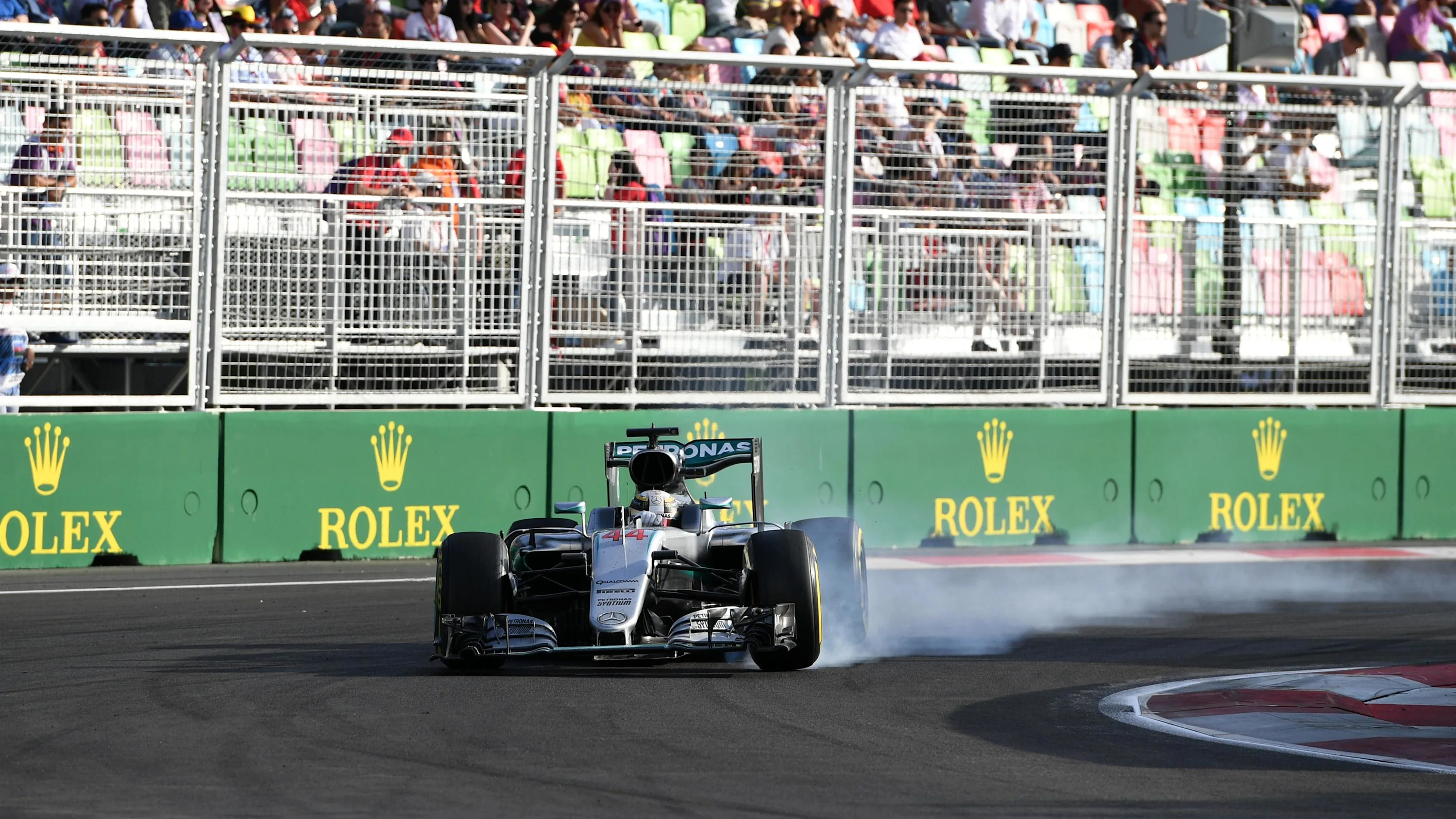 Lewis Hamilton (GBR) Mercedes-Benz F1 W07 Hybrid locks up at Formula One World Championship, Rd8,