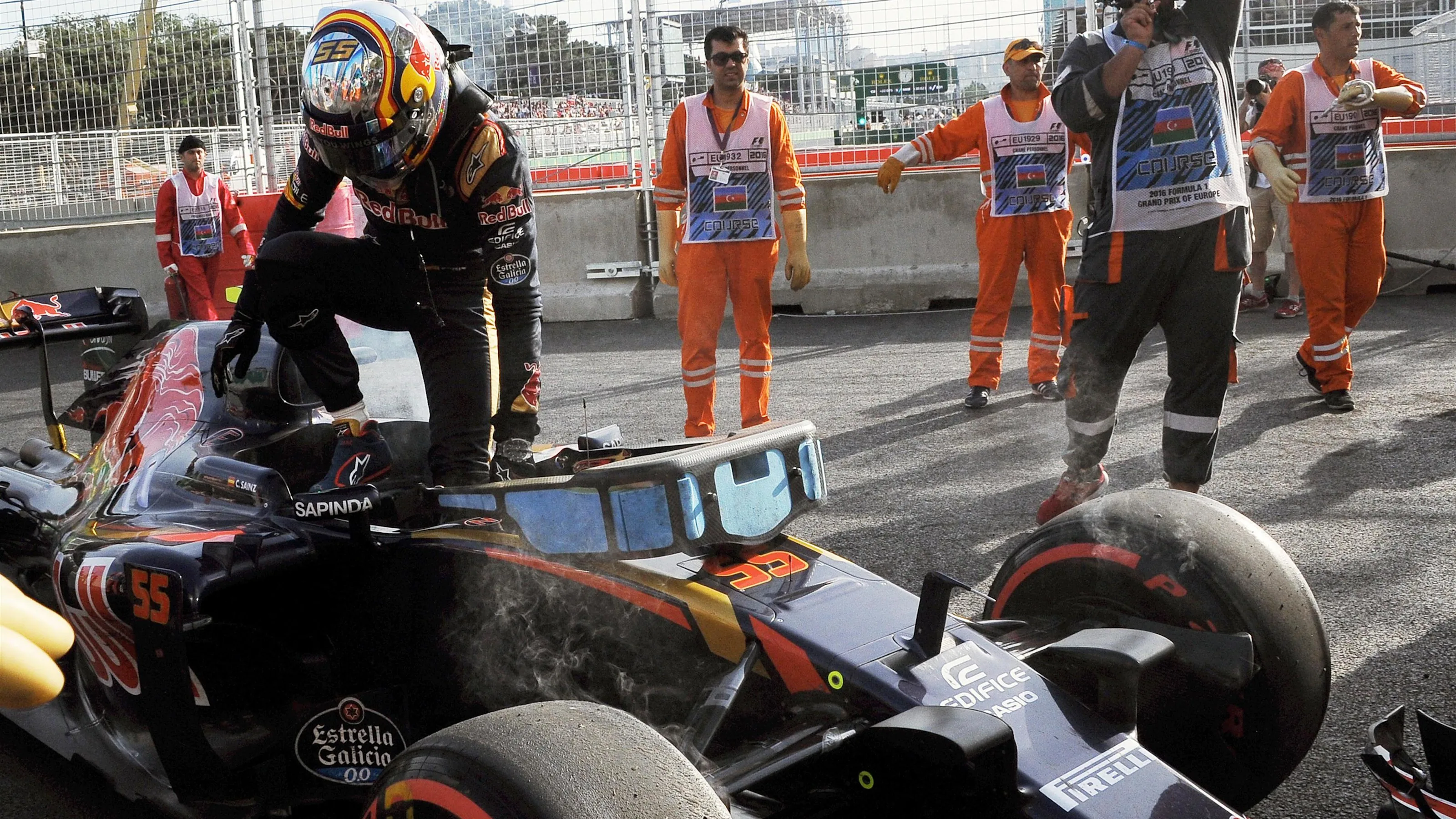 Race retiree Carlos Sainz jr (ESP) Scuderia Toro Rosso STR11 at Formula One World Championship,