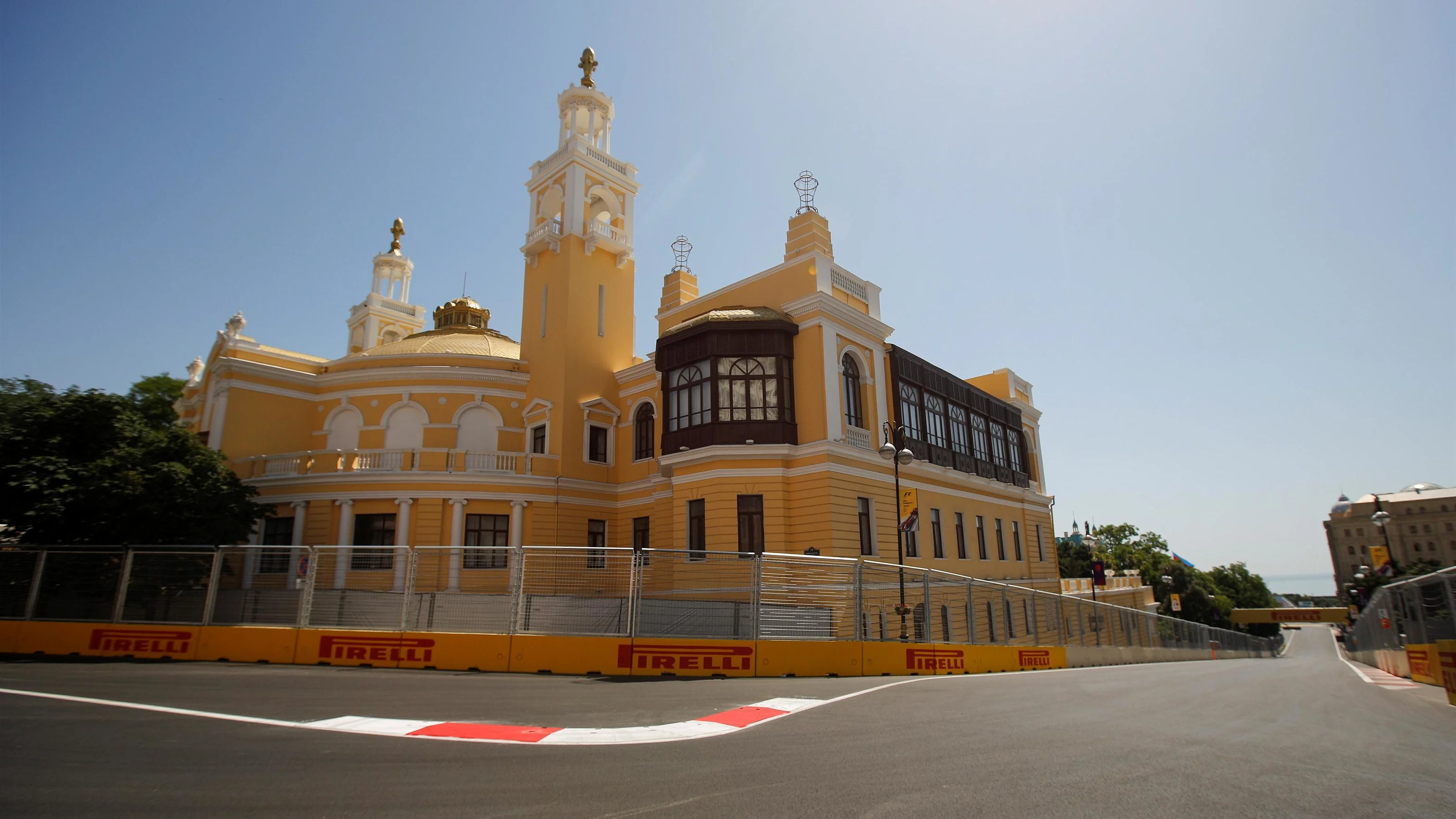 Track view at Formula One World Championship, Rd8, European Grand Prix, Preparations, Baku City
