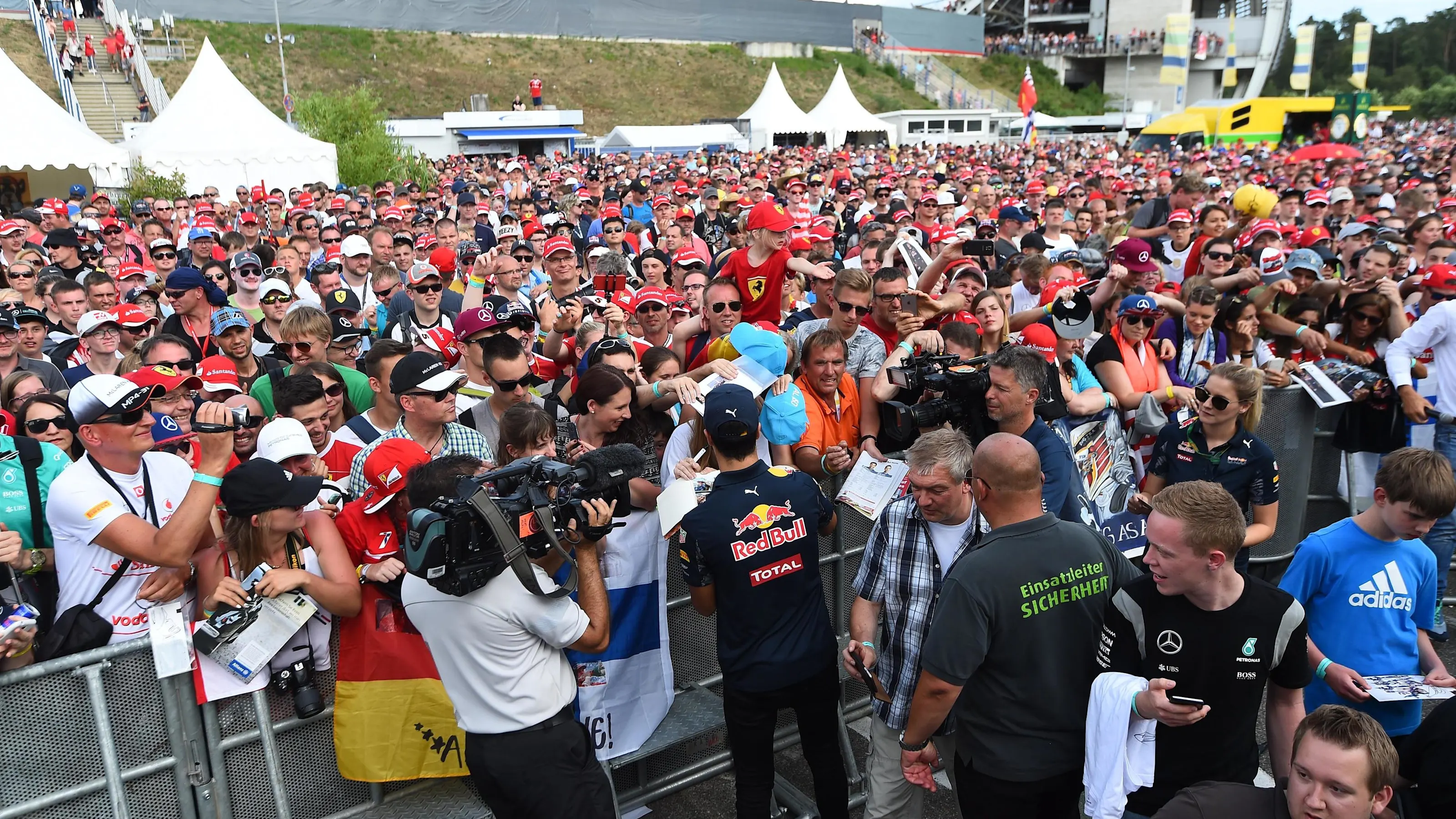 Daniel Ricciardo (AUS) Red Bull Racing RB12 meets the fans at Formula One World Championship, Rd12,