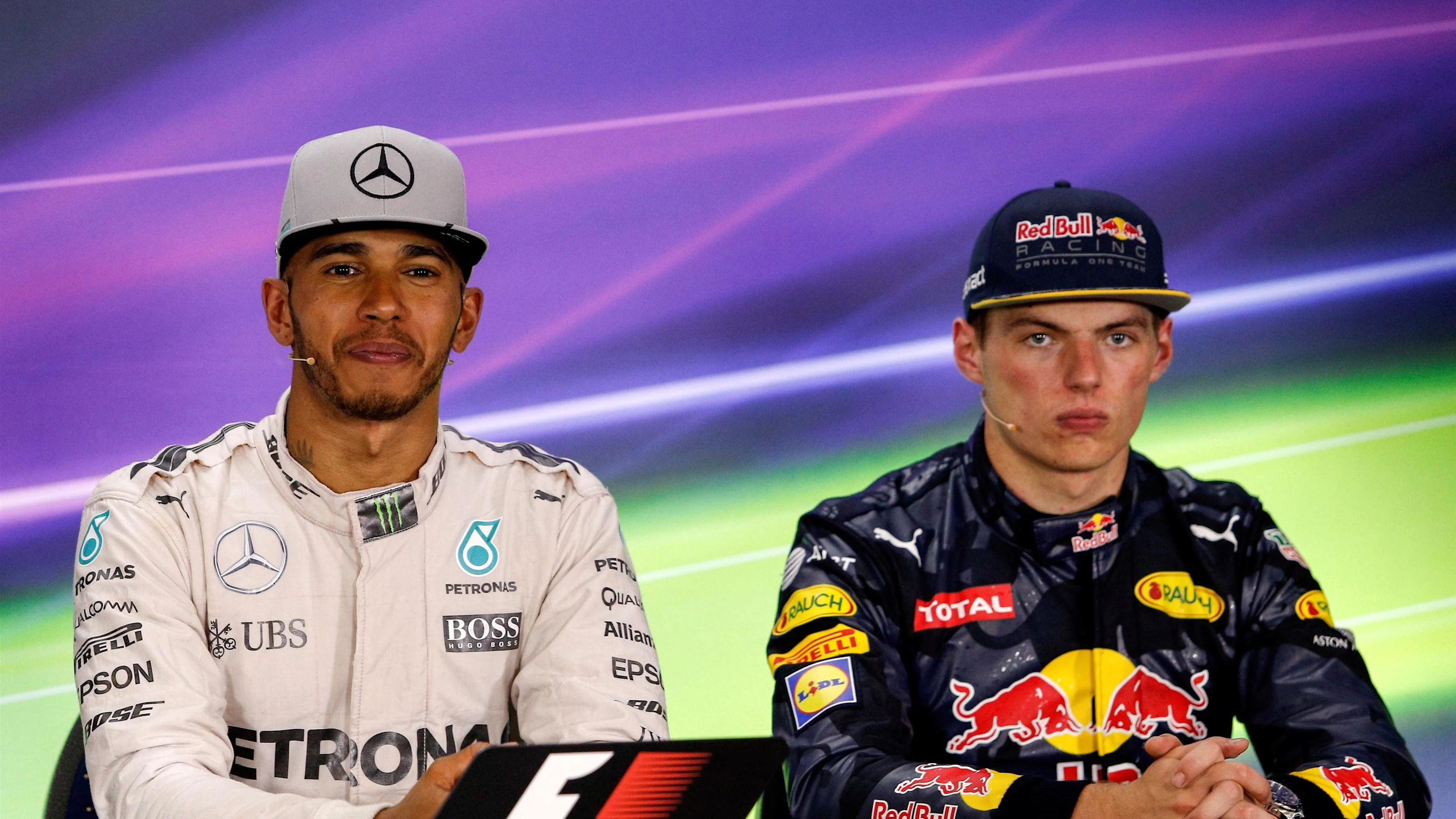 Lewis Hamilton (GBR) Mercedes AMG F1 and Max Verstappen (NED) Red Bull Racing in the Press