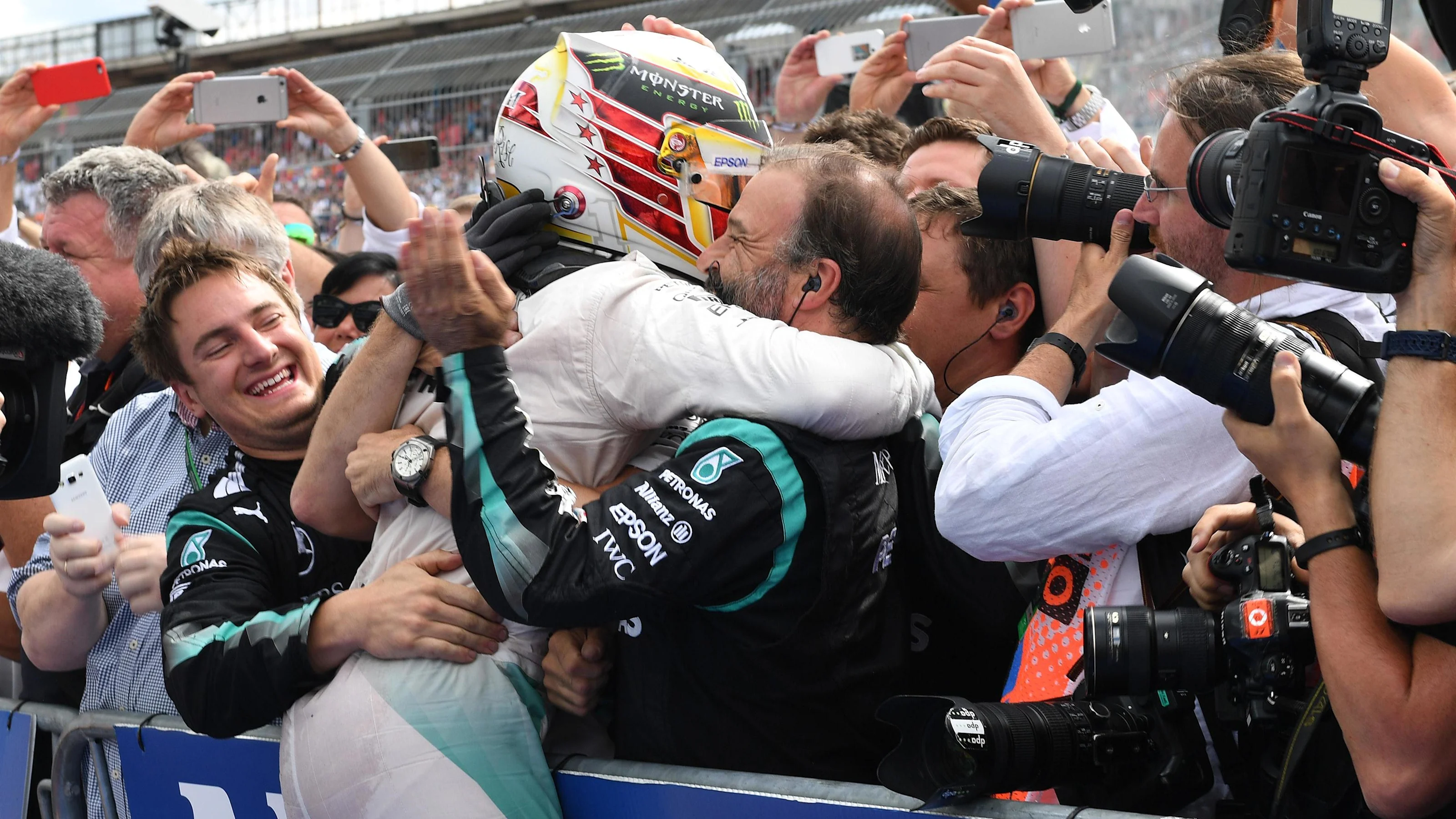 Race winner Lewis Hamilton (GBR) Mercedes AMG F1 celebrates in parc ferme at Formula One World