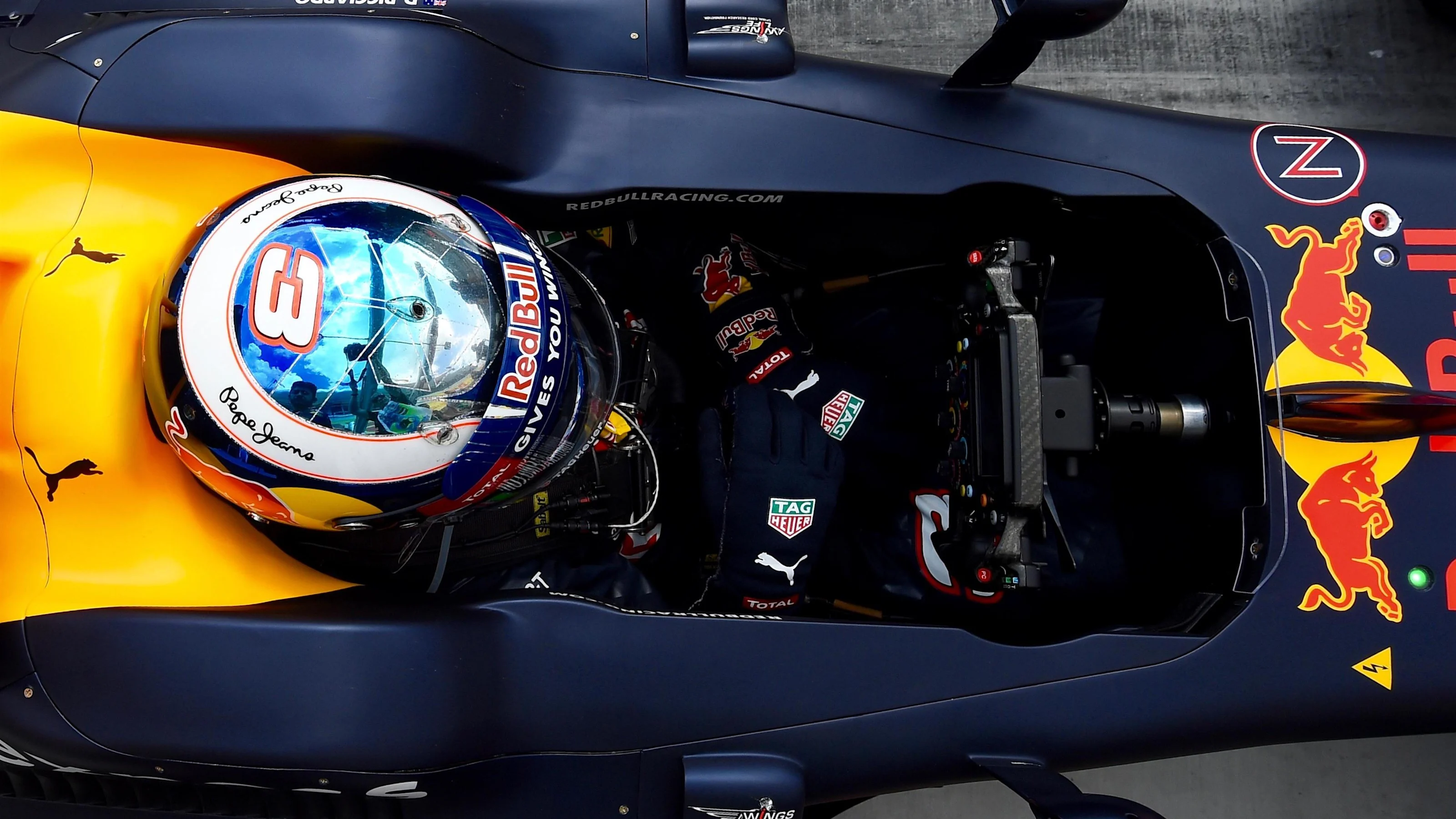 Daniel Ricciardo (AUS) Red Bull Racing RB12 at Formula One World Championship, Rd11, Practice,
