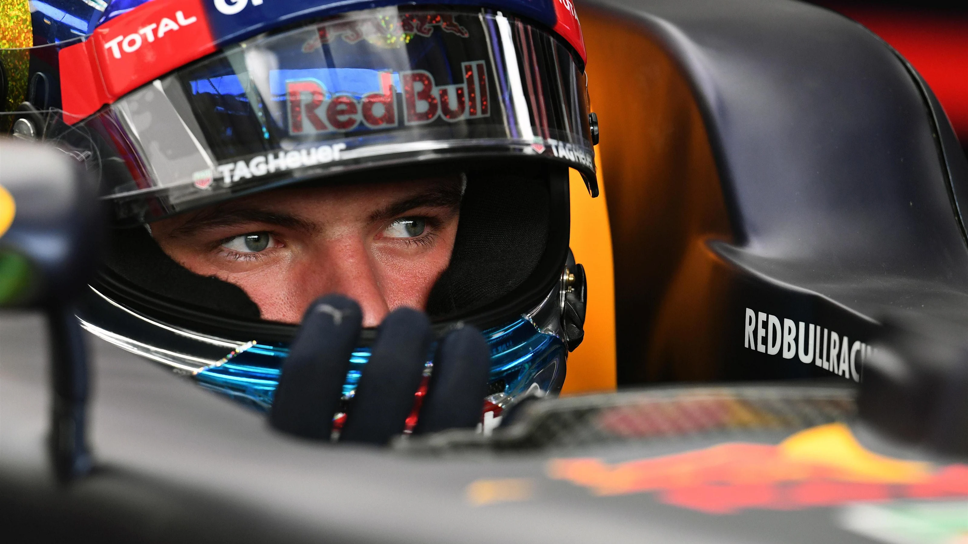 Max Verstappen (NED) Red Bull Racing RB12 Max Verstappen (NED) Red Bull Racing RB12 at Formula One