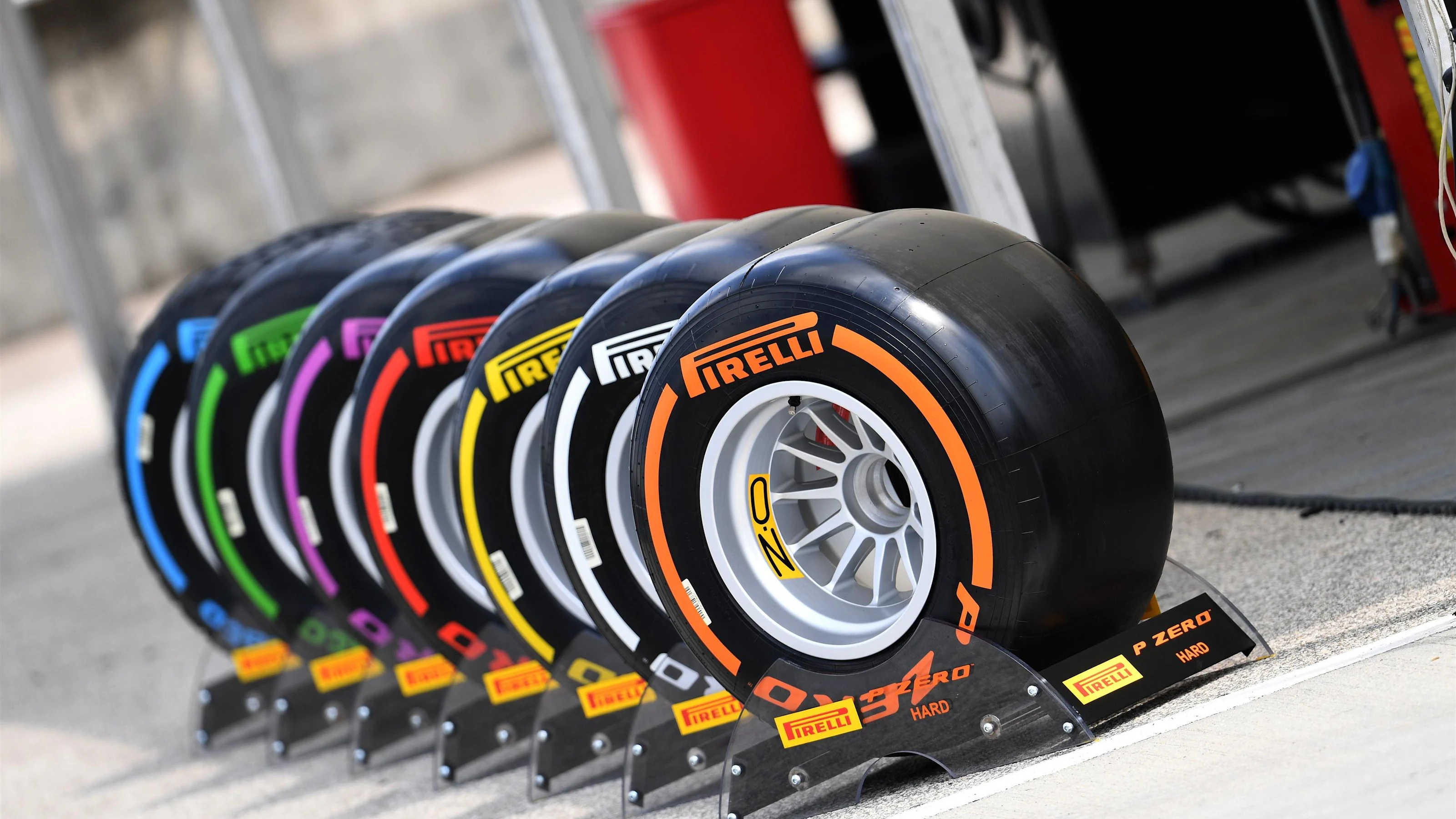 Pirelli tyres at Formula One World Championship, Rd11, Hungarian Grand Prix, Qualifying,