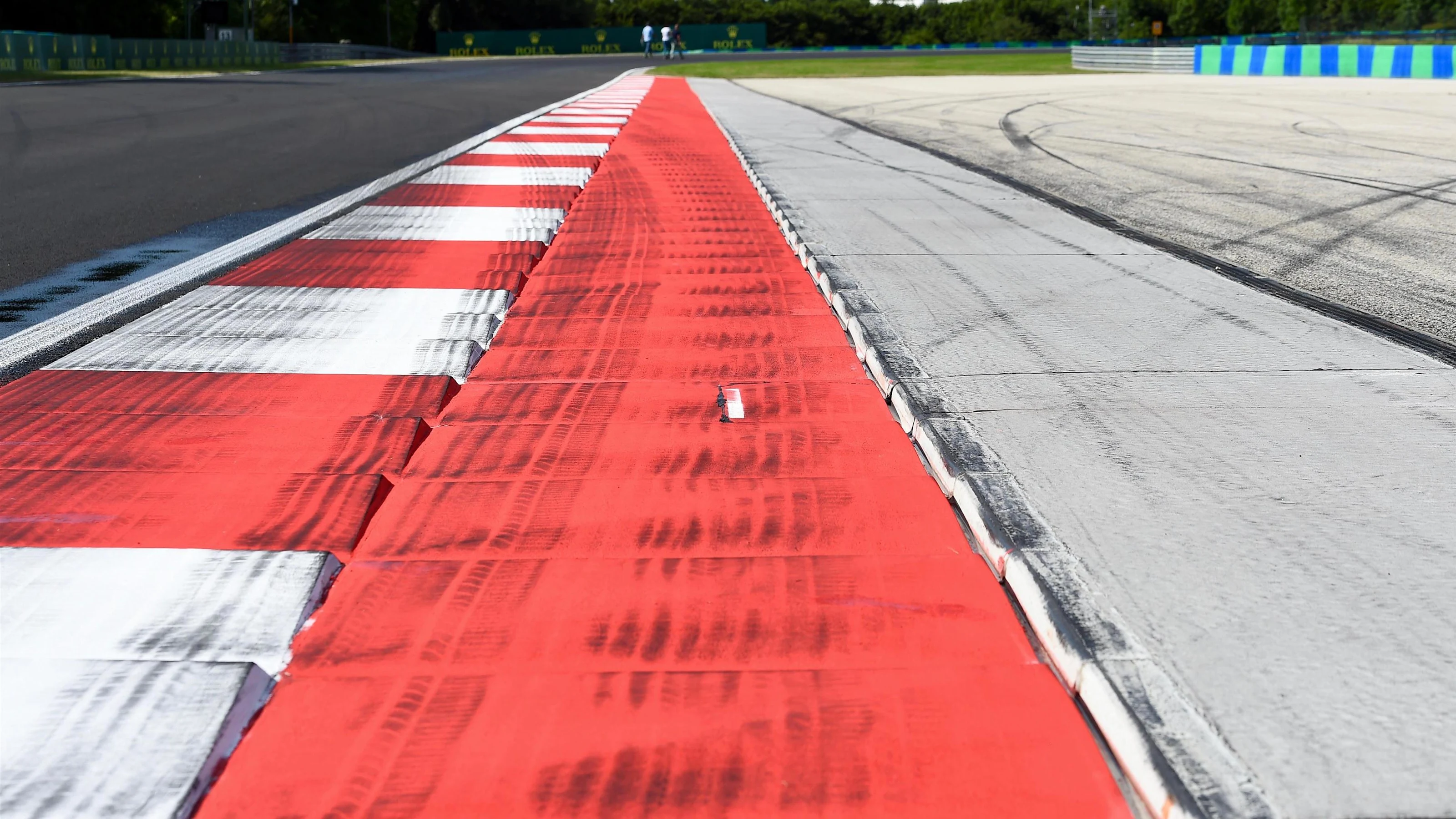 Kerbs with sensors to monitor track limits at Formula One World Championship, Rd11, Preparations,
