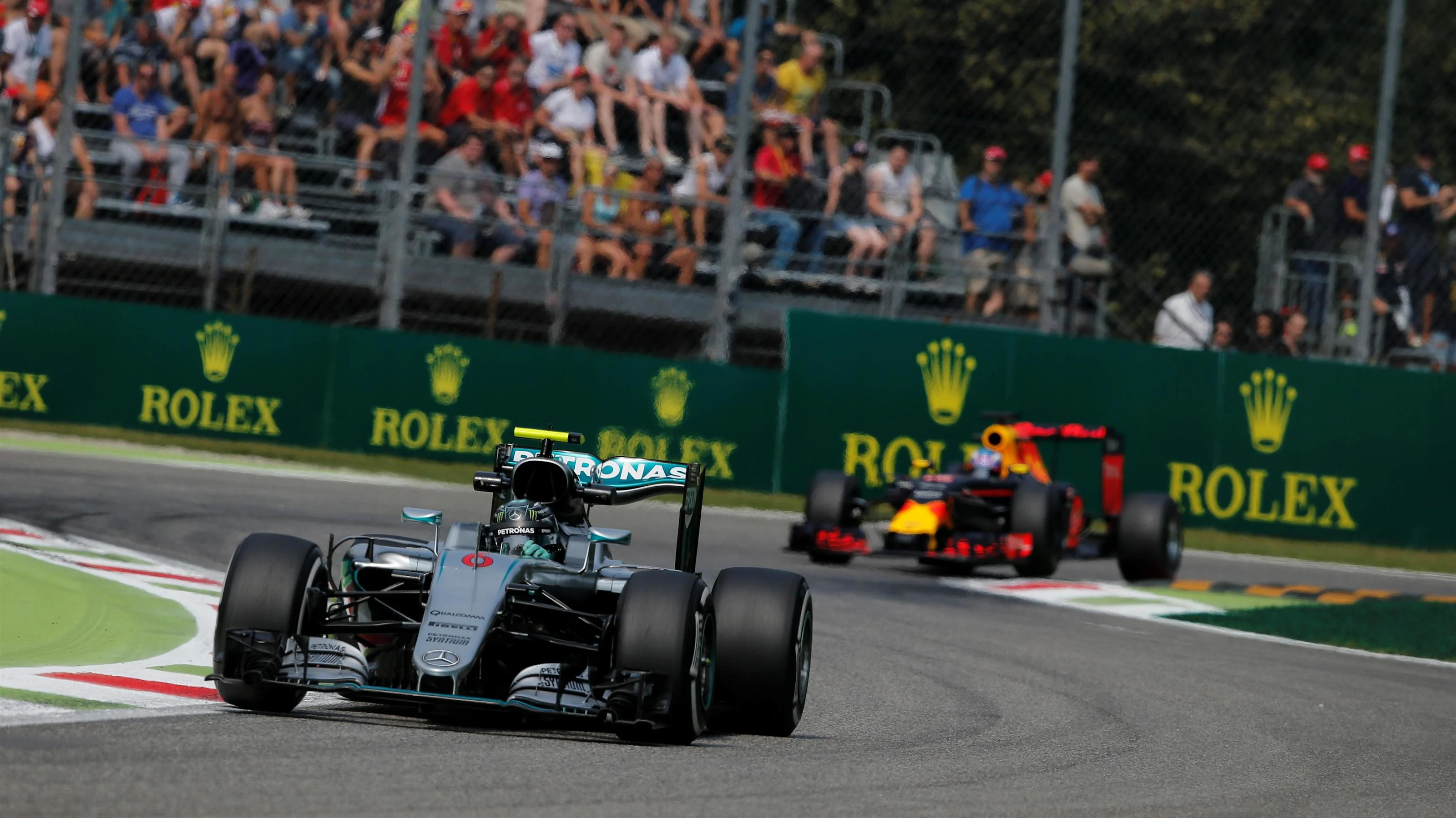 Nico Rosberg (GER) Mercedes-Benz F1 W07 Hybrid at Formula One World Championship, Rd14, Italian