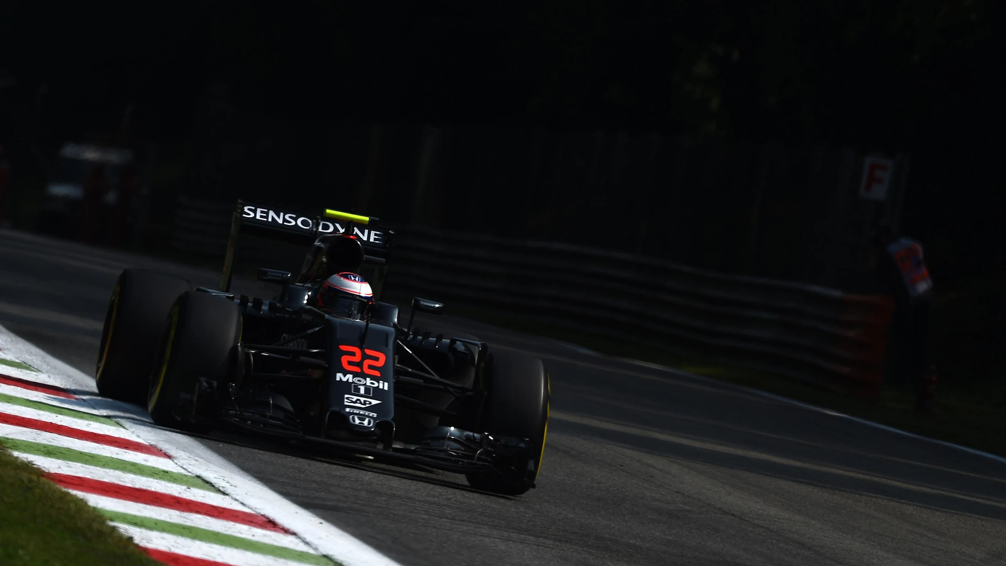 Jenson Button (GBR) McLaren MP4-31 at Formula One World Championship, Rd14, Italian Grand Prix,