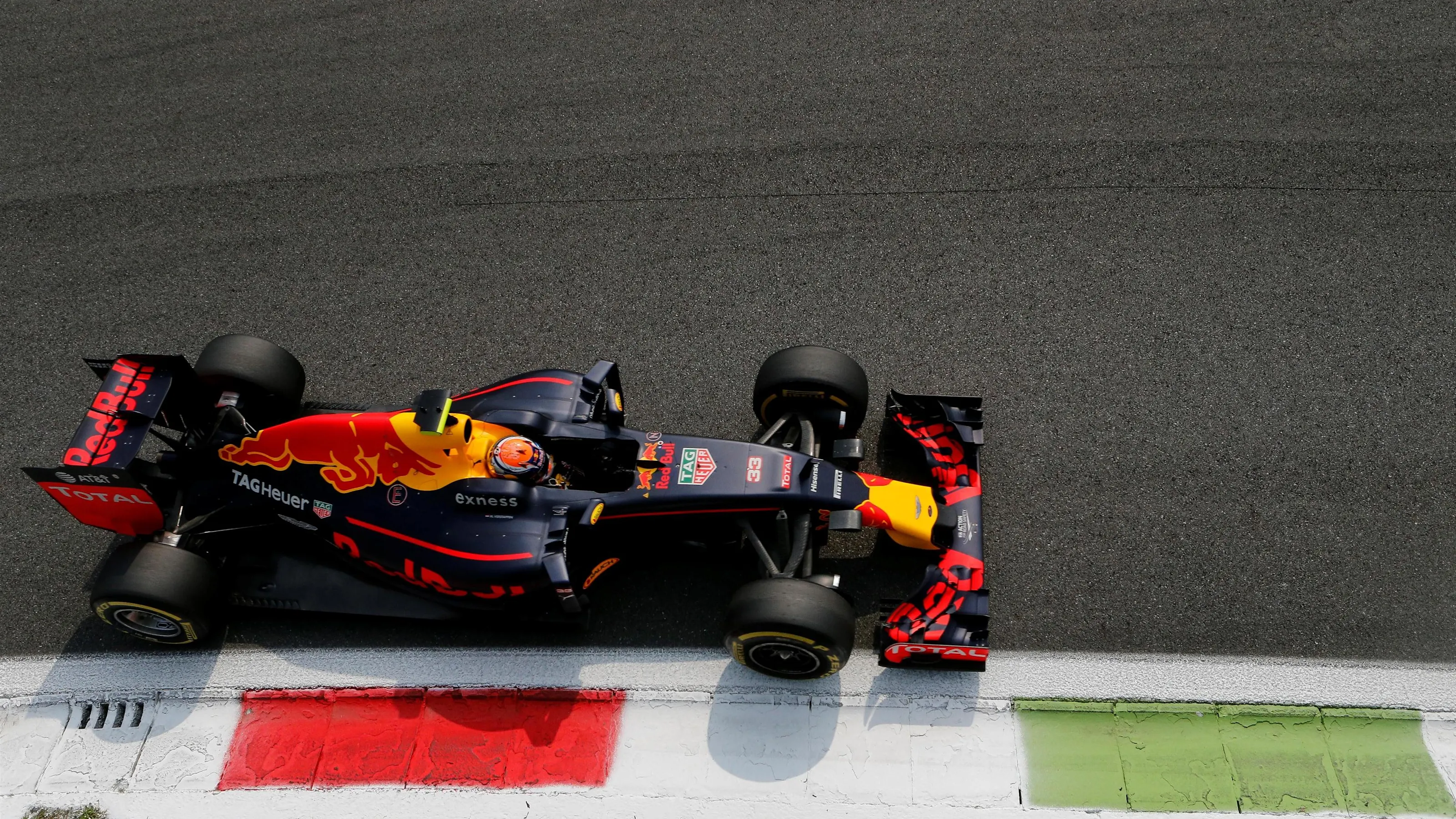 Max Verstappen (NED) Red Bull Racing RB12 at Formula One World Championship, Rd14, Italian Grand