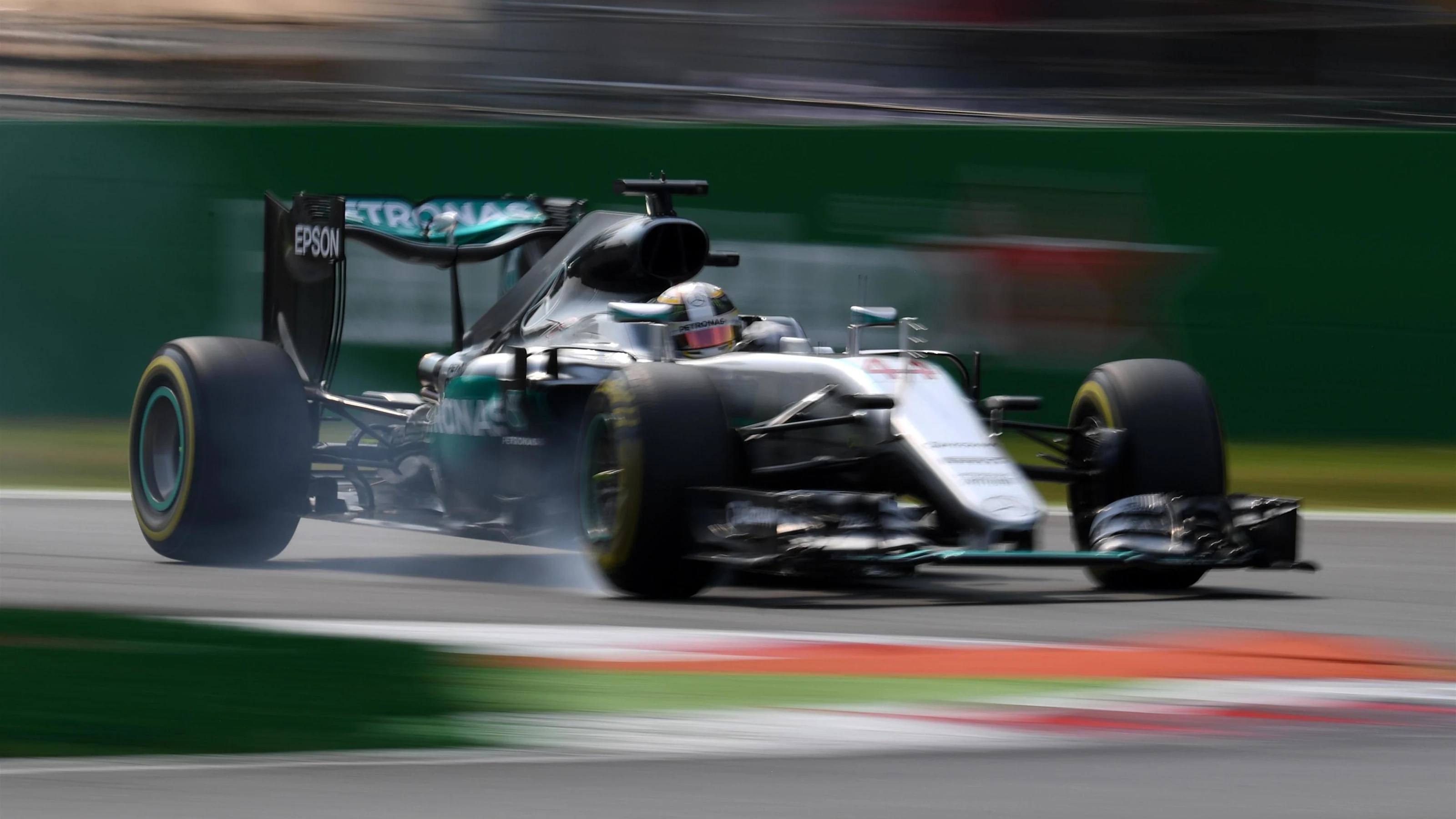 Lewis Hamilton (GBR) Mercedes-Benz F1 W07 Hybrid locks up at Formula One World Championship, Rd14,