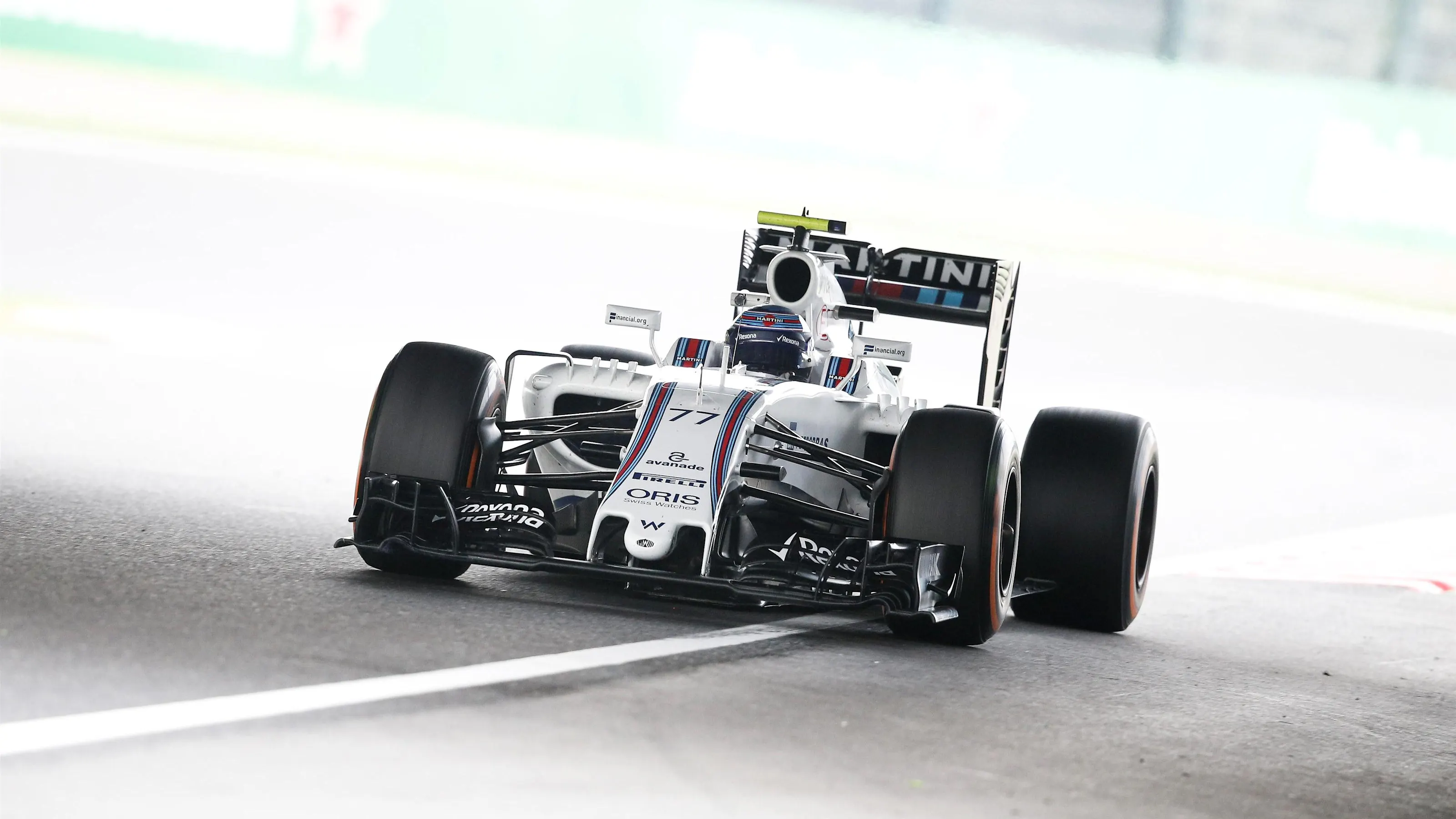 Valtteri Bottas (FIN) Williams FW38 at Formula One World Championship, Rd17, Japanese Grand Prix,