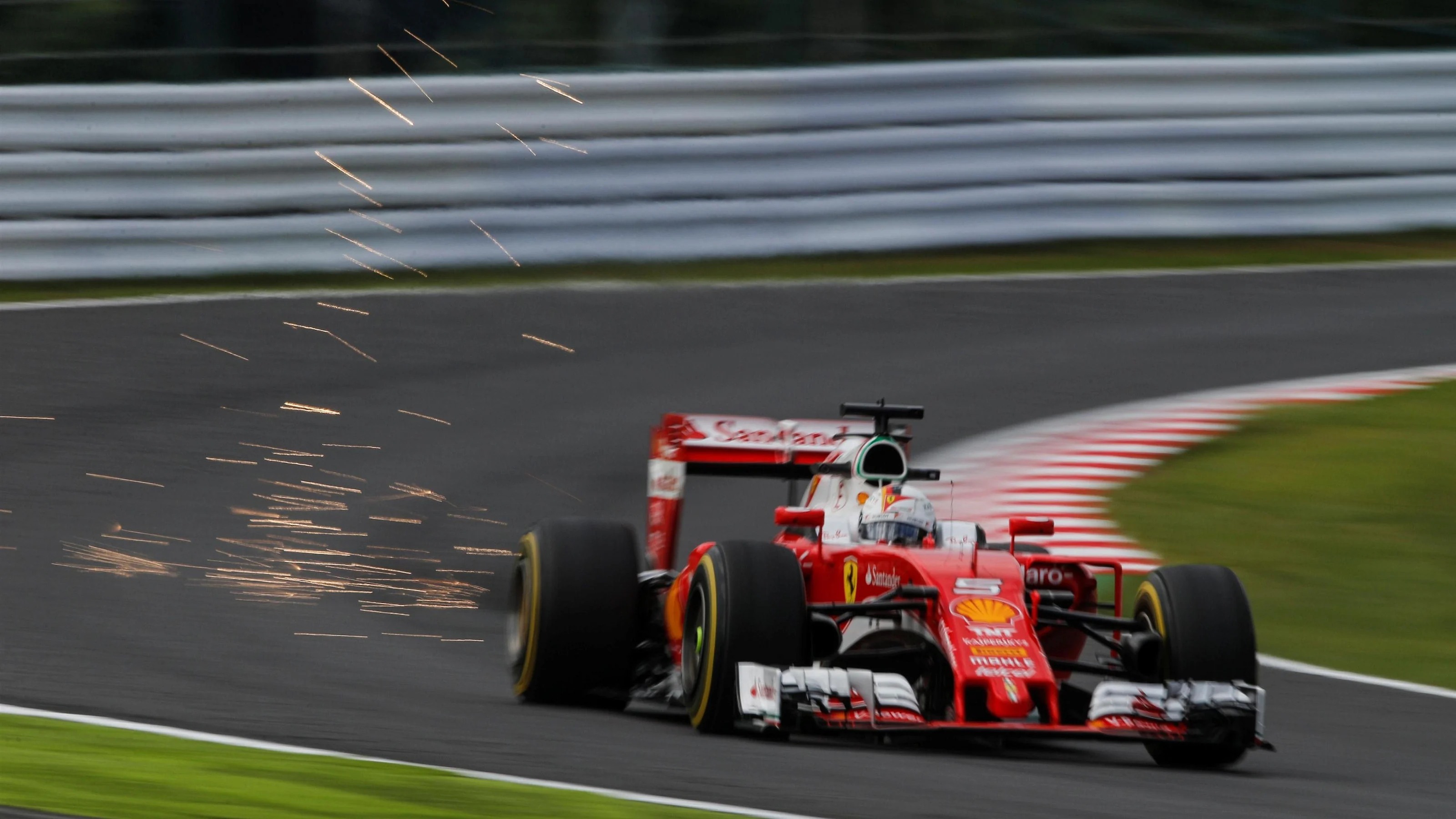Sebastian Vettel (GER) Ferrari SF16-H at Formula One World Championship, Rd17, Japanese Grand Prix,