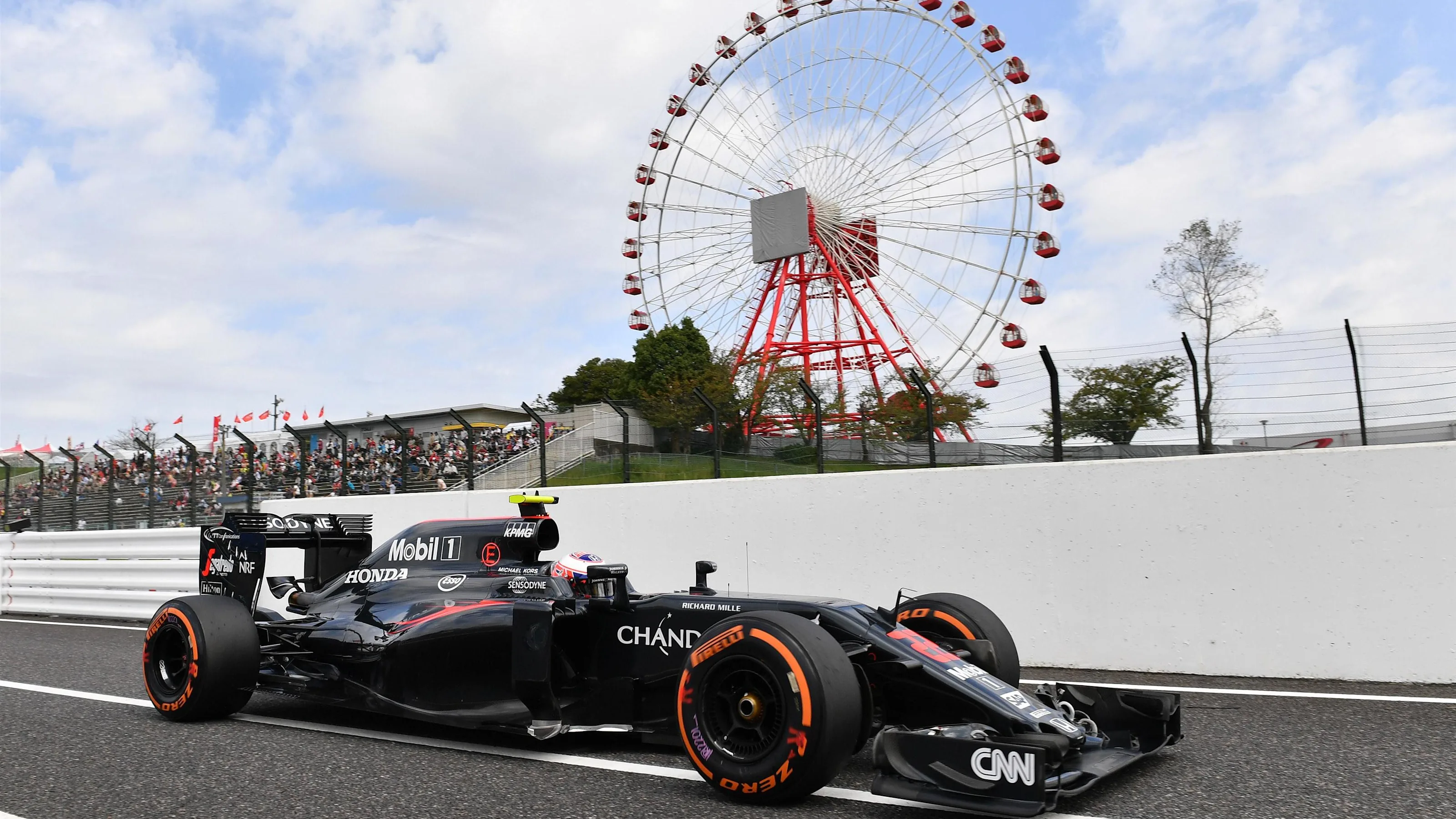 Jenson Button (GBR) McLaren MP4-31 at Formula One World Championship, Rd17, Japanese Grand Prix,