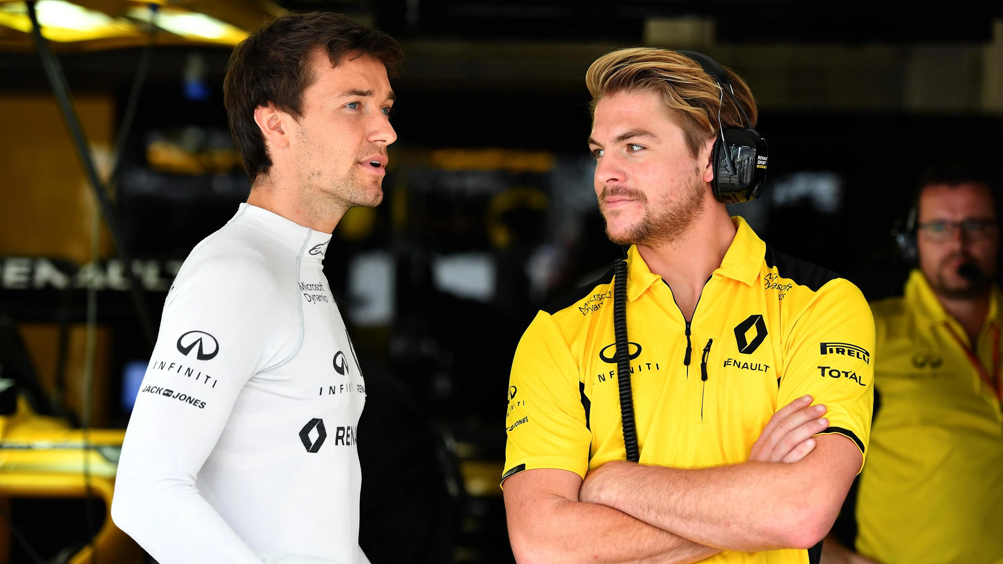 Jolyon Palmer (GBR) Renault Sport F1 Team at Formula One World Championship, Rd17, Japanese Grand
