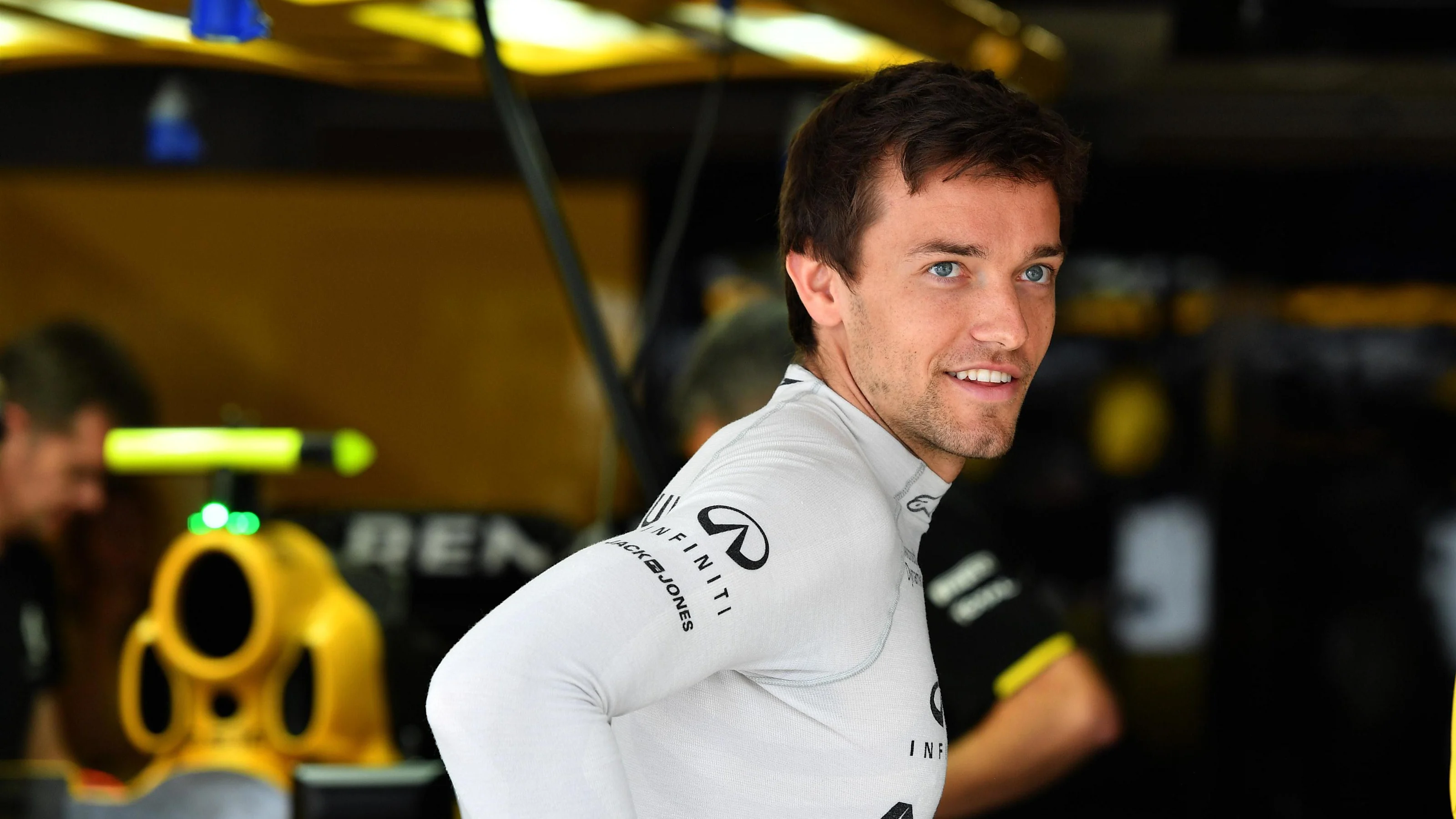 Jolyon Palmer (GBR) Renault Sport F1 Team at Formula One World Championship, Rd17, Japanese Grand
