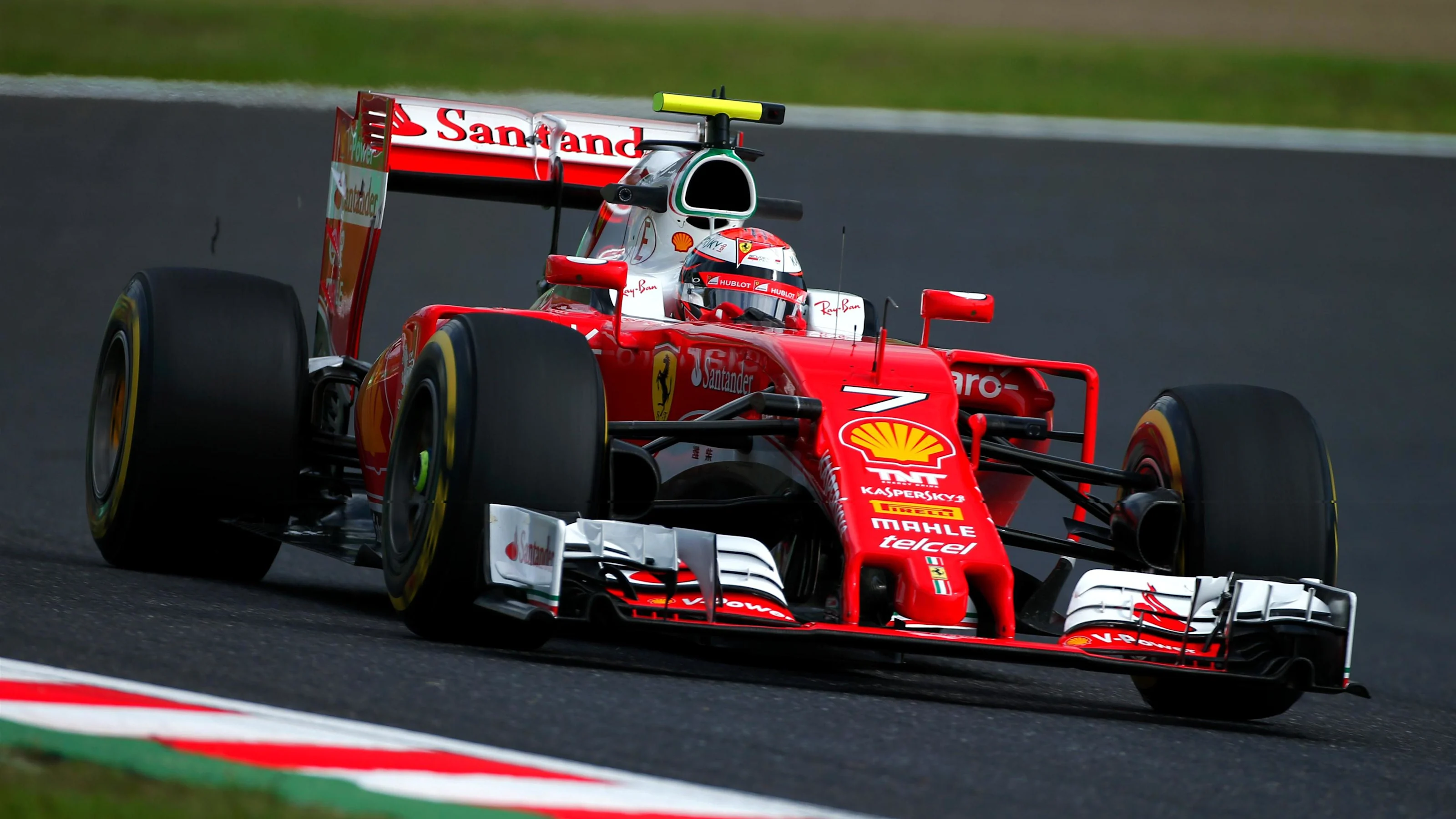 Kimi Raikkonen (FIN) Ferrari SF16-H at Formula One World Championship, Rd17, Japanese Grand Prix,