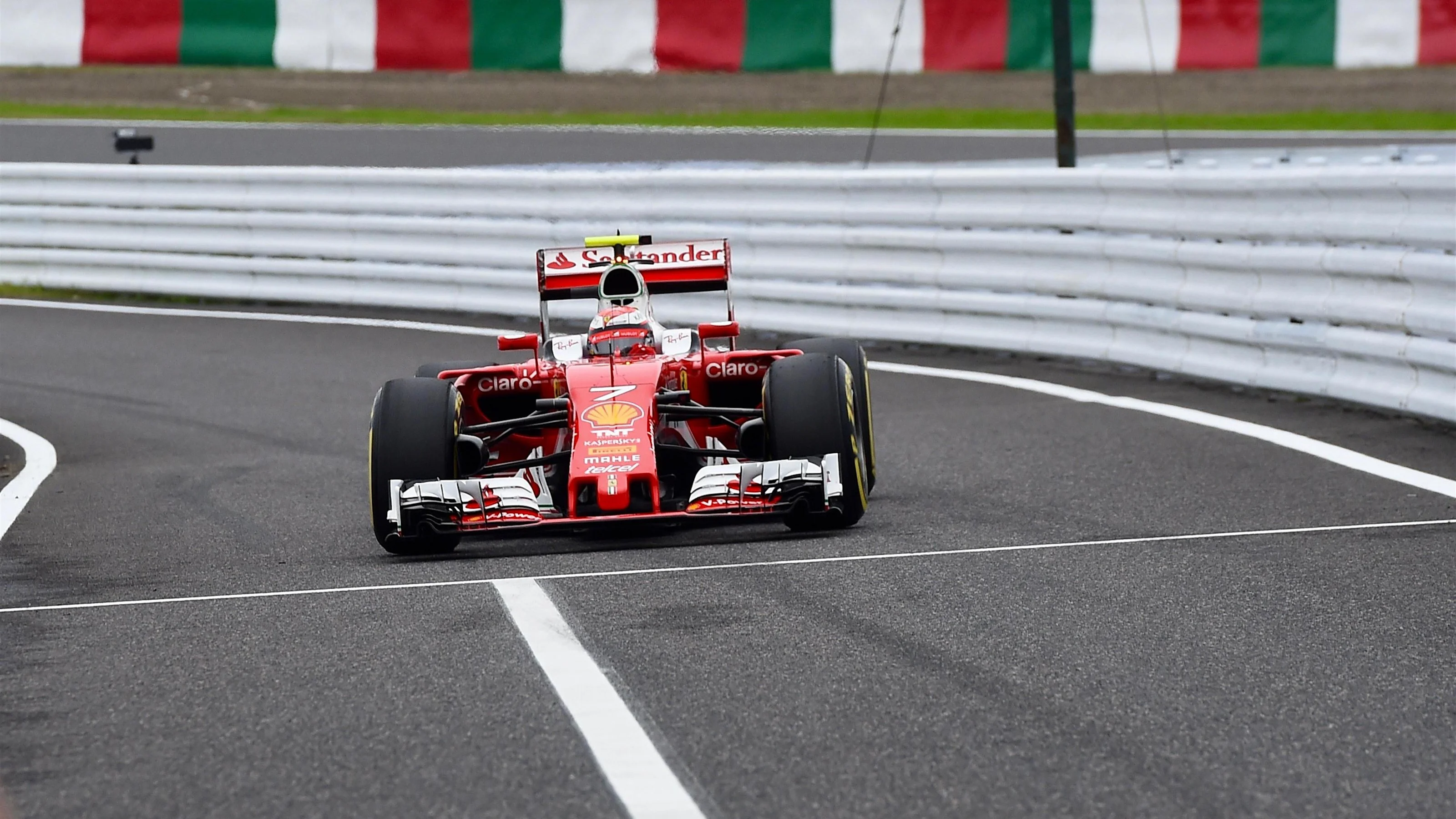 Kimi Raikkonen (FIN) Ferrari SF16-H at Formula One World Championship, Rd17, Japanese Grand Prix,