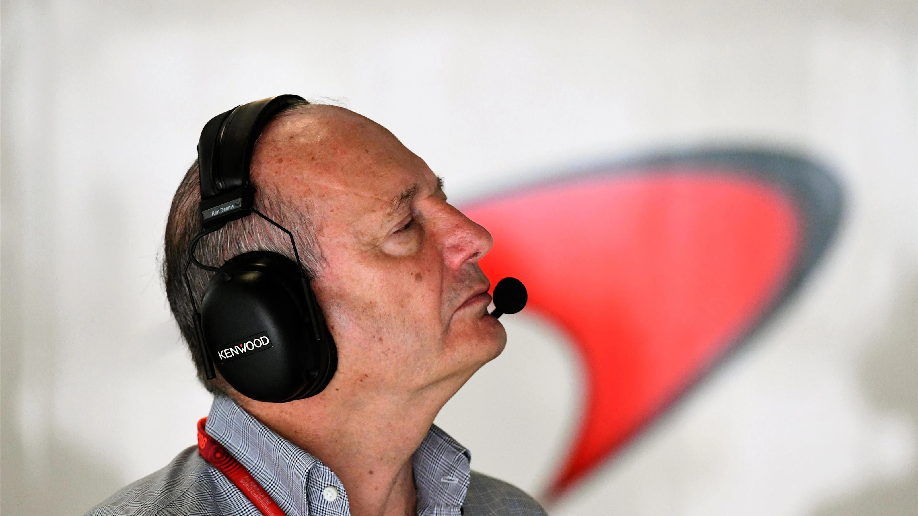 Ron Dennis (GBR) McLaren Executive Chairman at Formula One World Championship, Rd17, Japanese Grand