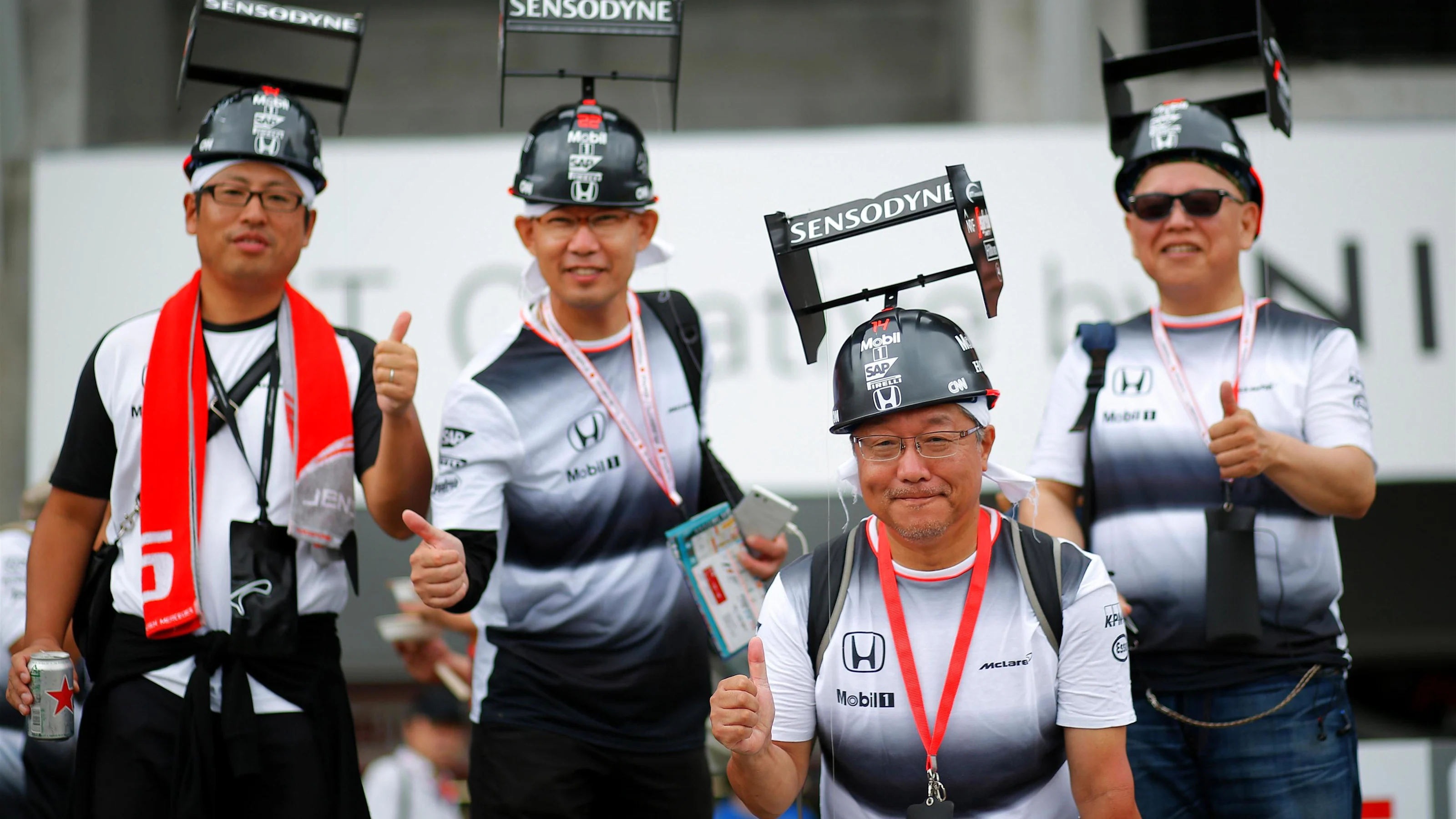 McLaren fans at Formula One World Championship, Rd17, Japanese Grand Prix, Qualifying, Suzuka,