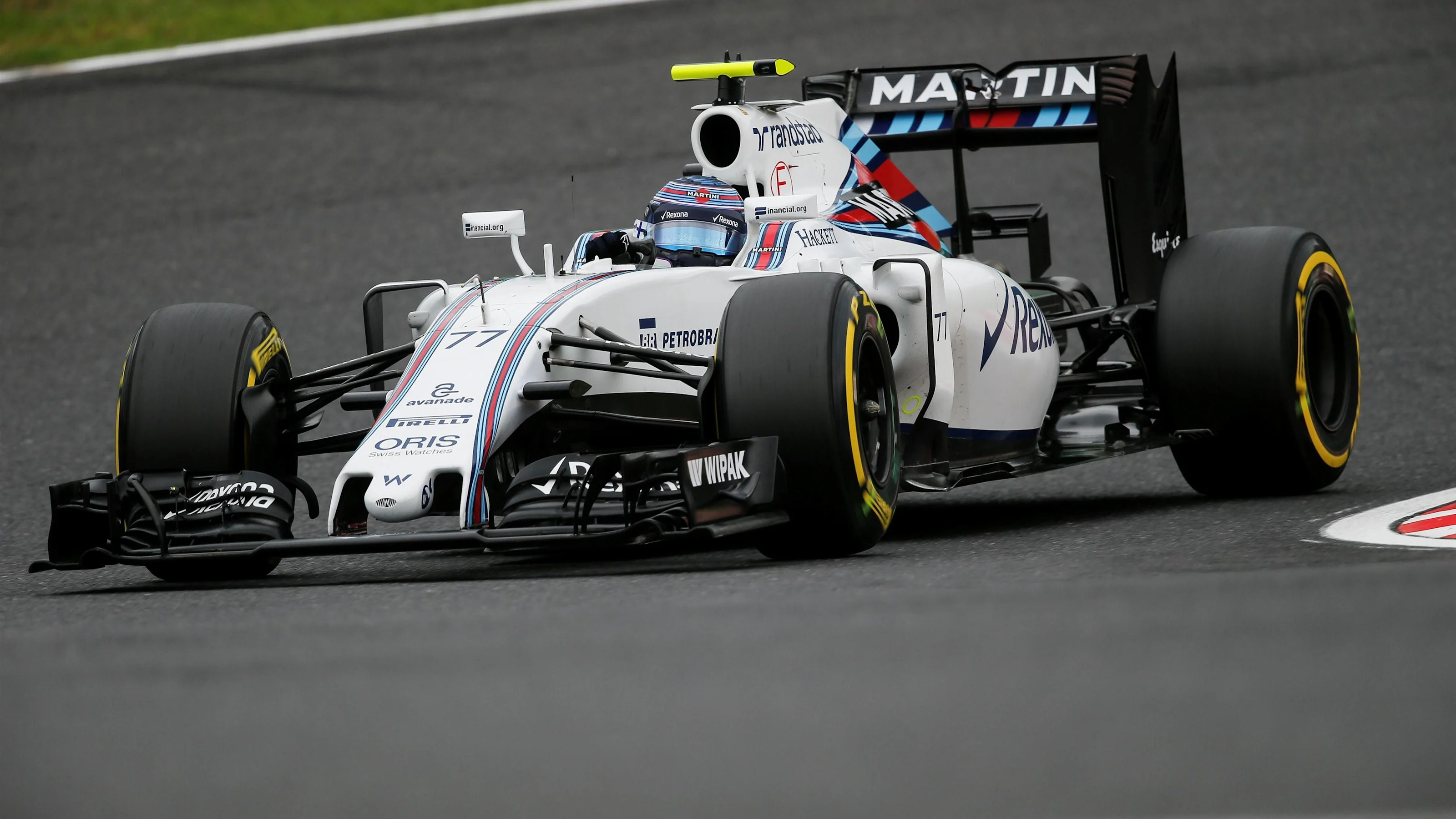 Valtteri Bottas (FIN) Williams FW38 at Formula One World Championship, Rd17, Japanese Grand Prix,